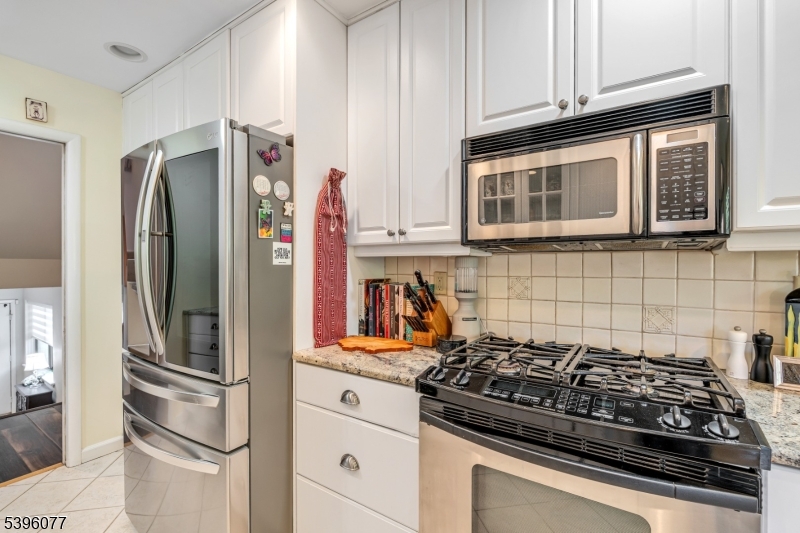 Washington Twp., New Jersey, 07676, United States, 3 Bedrooms Bedrooms, ,3 BathroomsBathrooms,Residential,For Sale,1989067