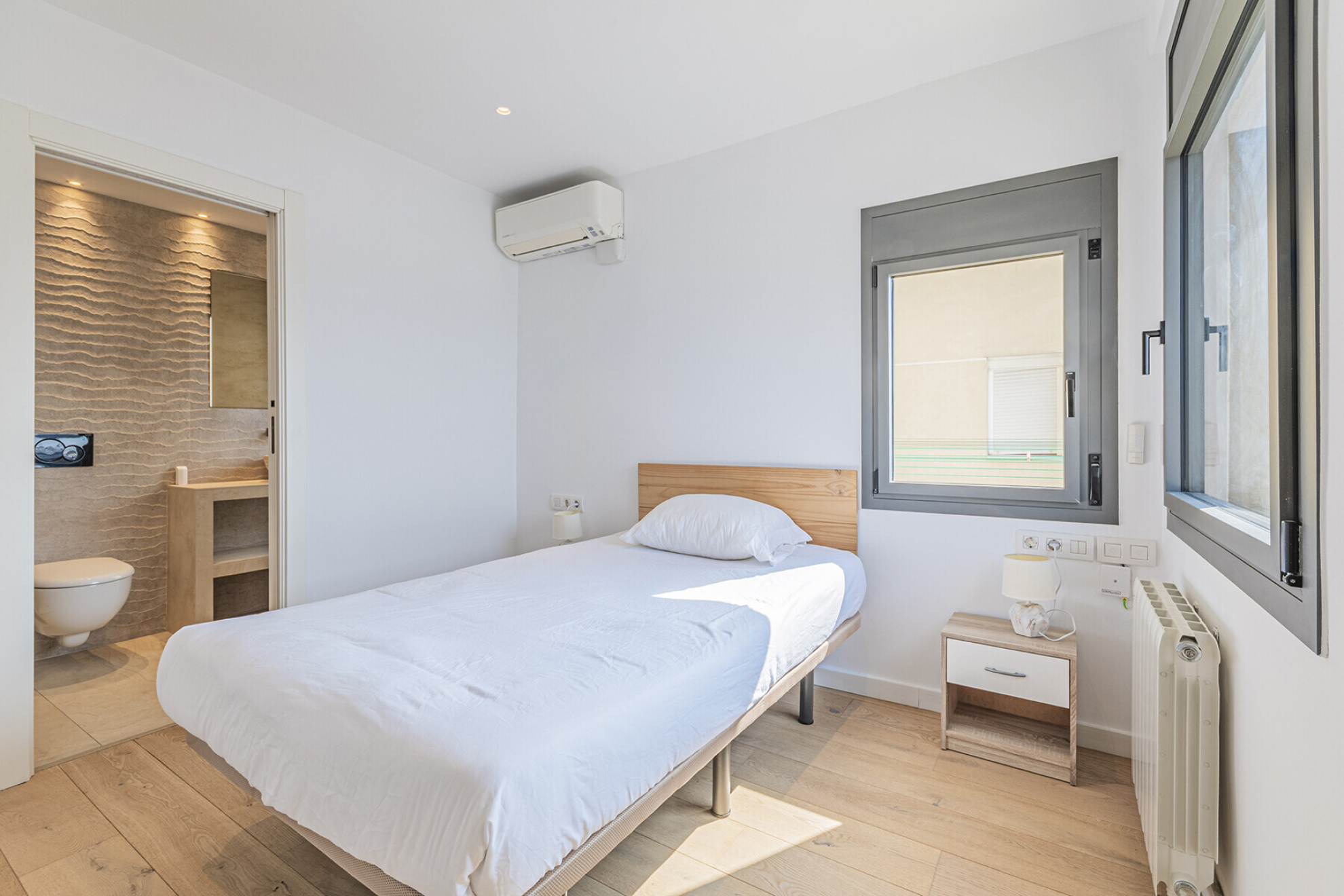 Modern apartment in front of the beach - 物件實景
