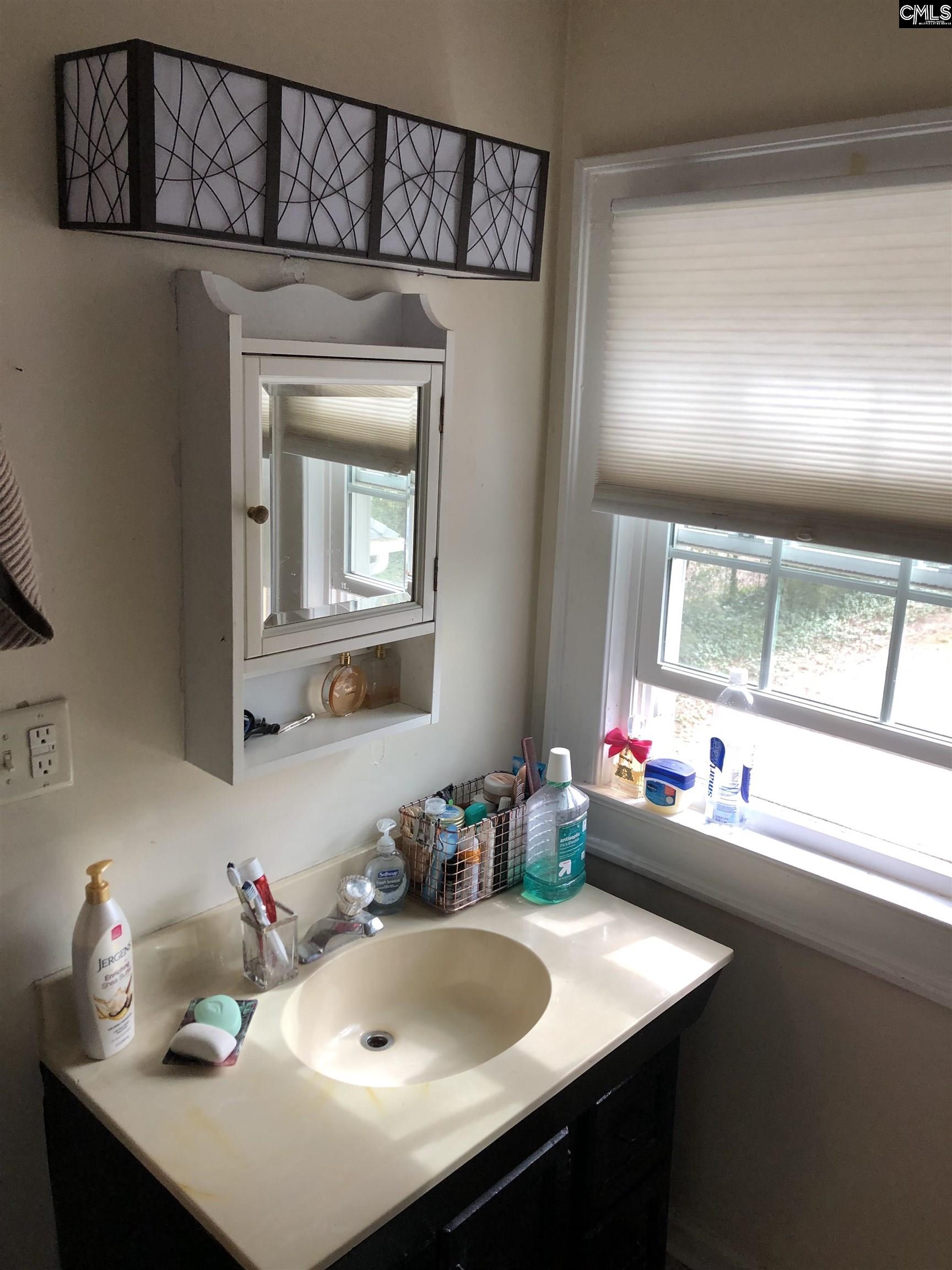 Columbia, South Carolina, 29205, United States, ,3 BathroomsBathrooms,Residential,For Sale,1958512
