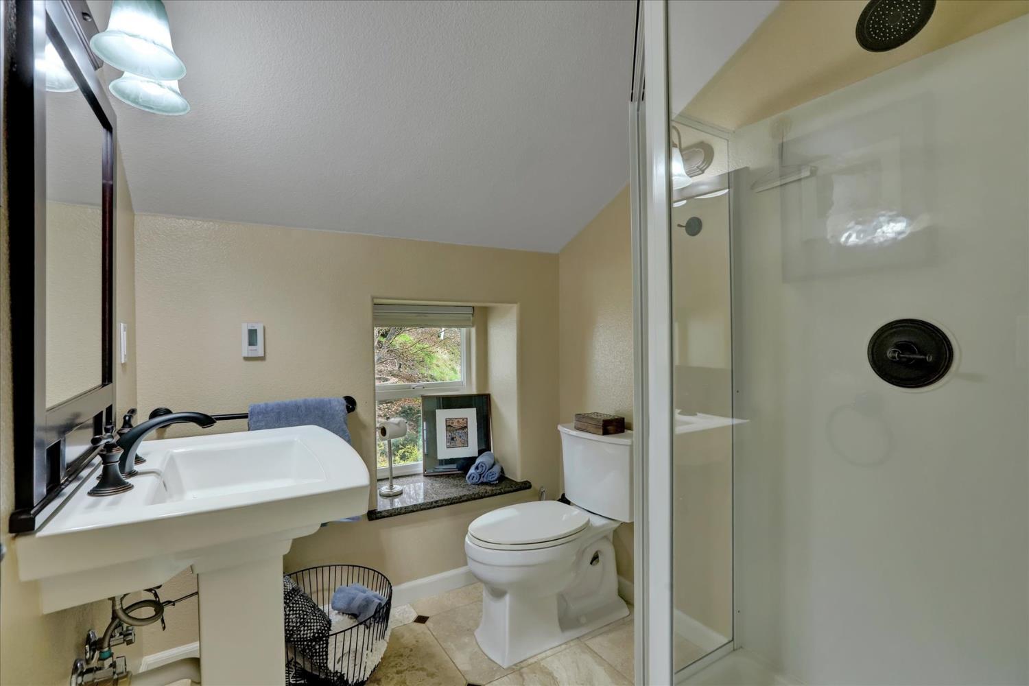 Grass Valley, California, 95945, United States, 3 Bedrooms Bedrooms, ,3 BathroomsBathrooms,Residential,For Sale,2012341