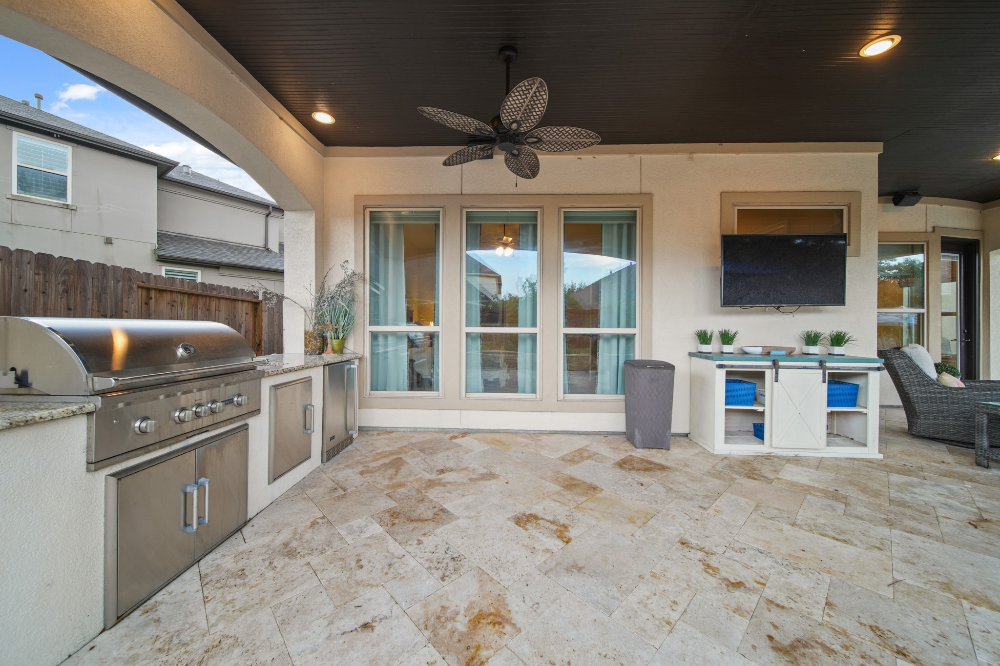 Friendswood, Texas, 77546, United States, 5 Bedrooms Bedrooms, ,6 BathroomsBathrooms,Residential,For Sale,1989691