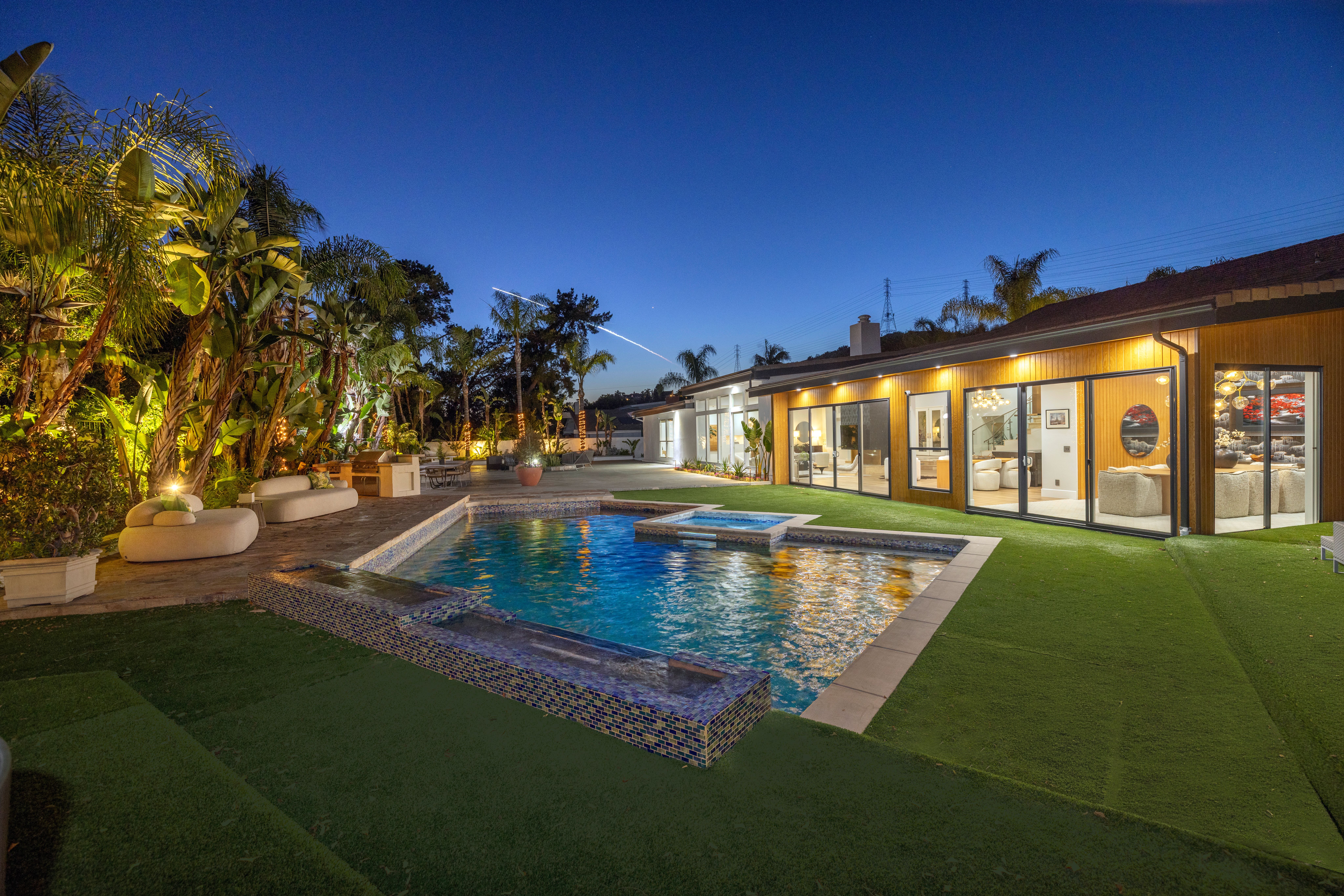  18782 Peppertree Drive, Villa Park, CA 92861 - 物件實景