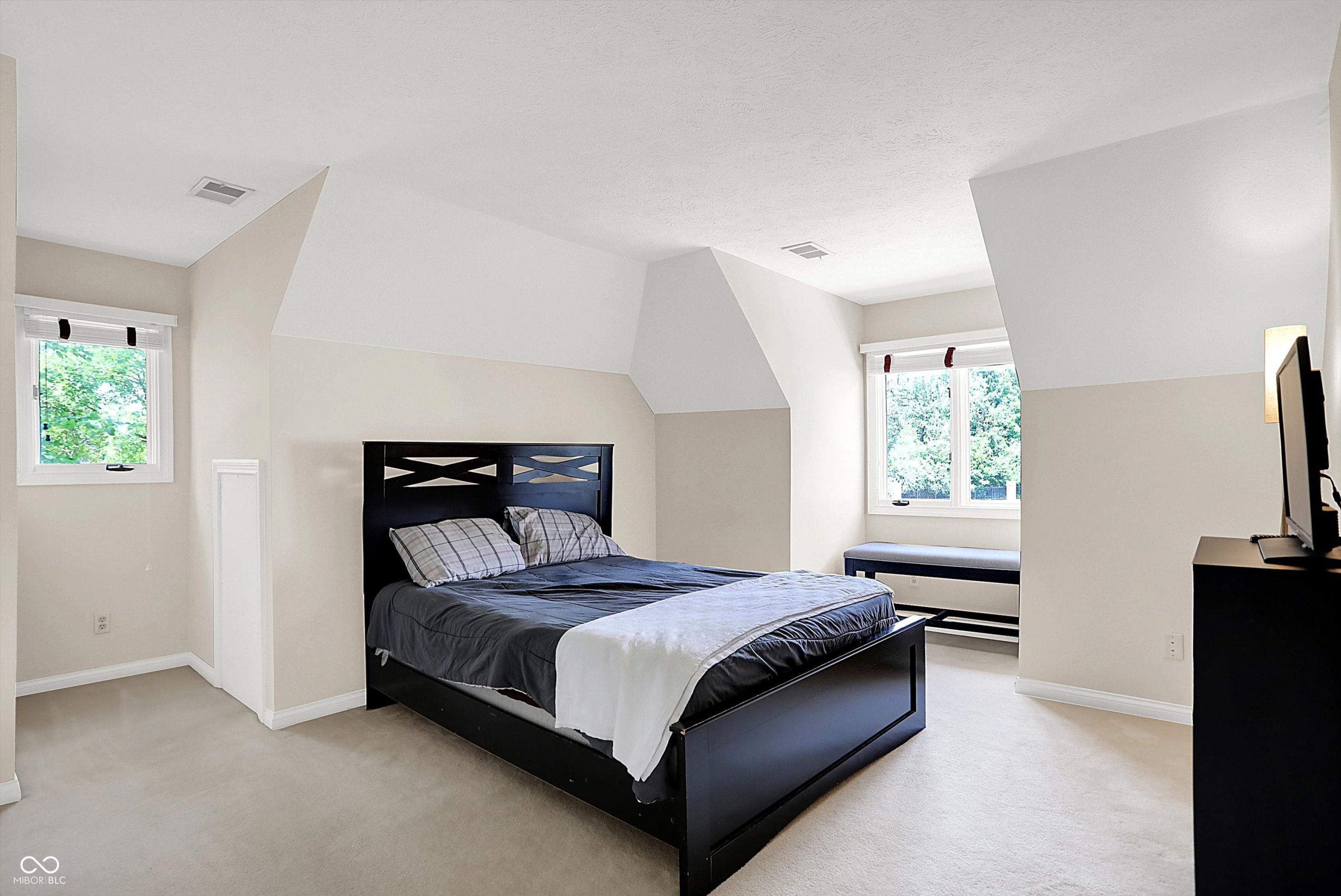 Indianapolis, Indiana, 46236, United States, 4 Bedrooms Bedrooms, ,4 BathroomsBathrooms,Residential,For Sale,1937077