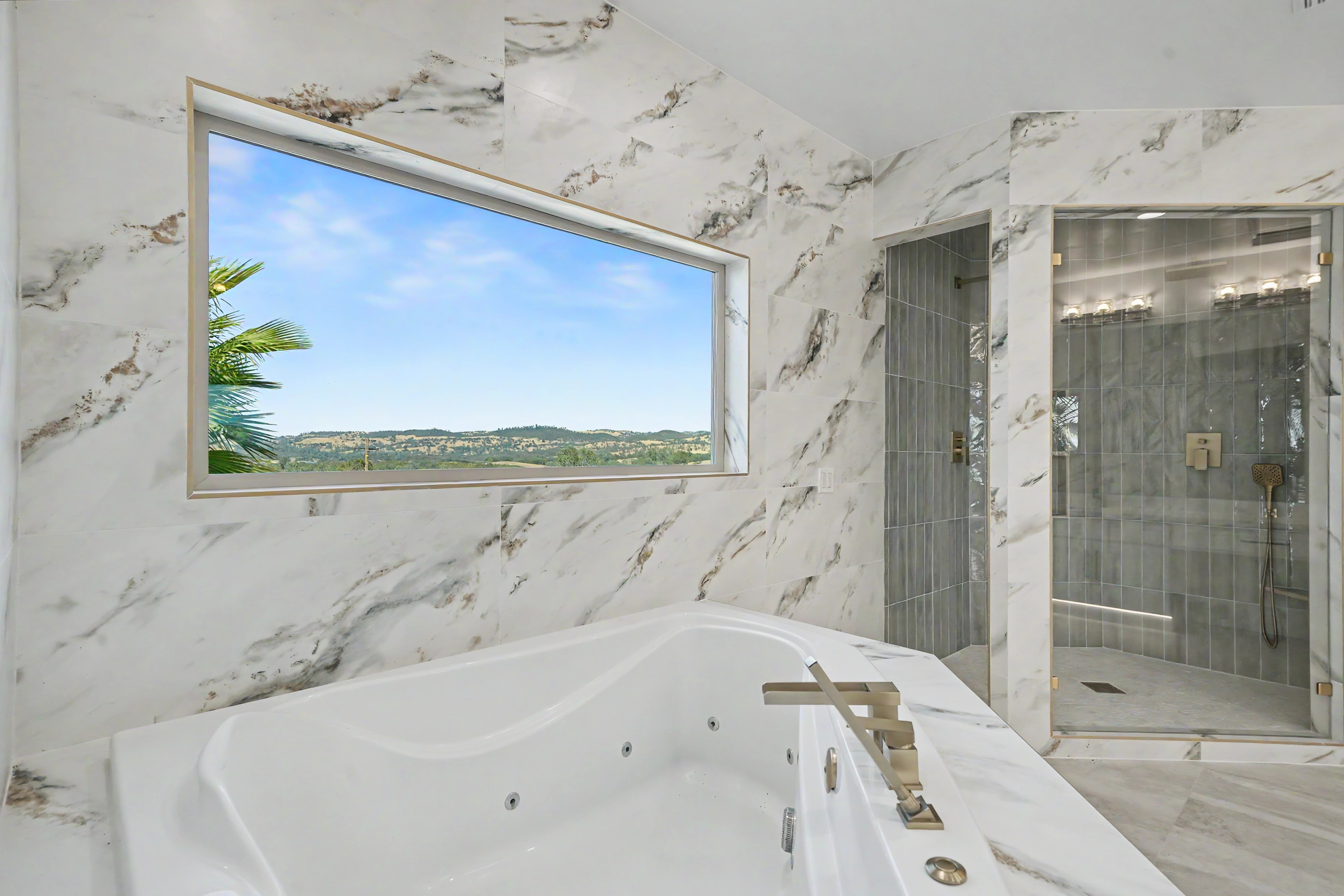  Elevated Living with 360 Views on 40 Acres - 物件實景