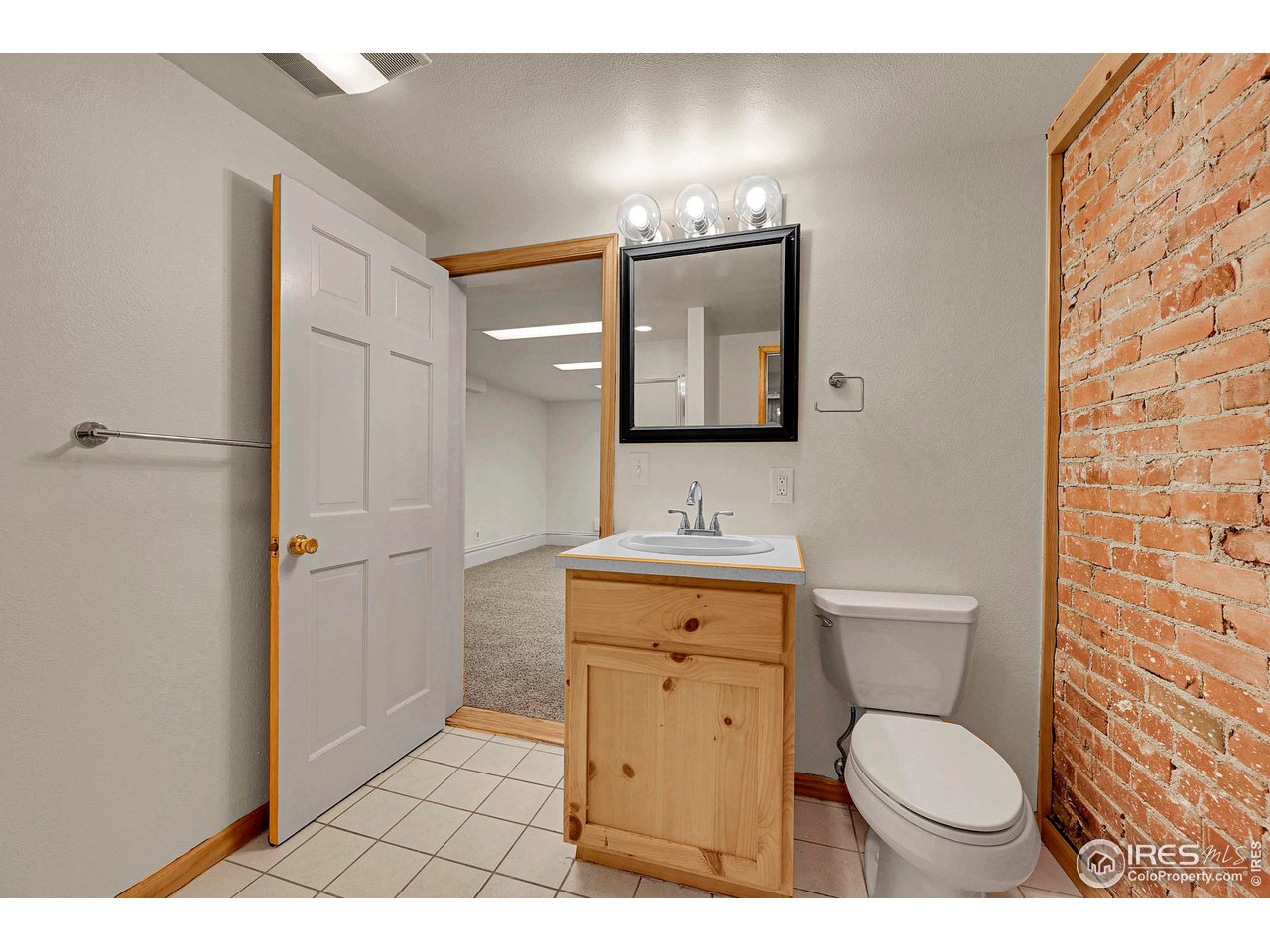 Boulder, Colorado, 80302, United States, 2 Bedrooms Bedrooms, ,Residential,For Sale,1993443