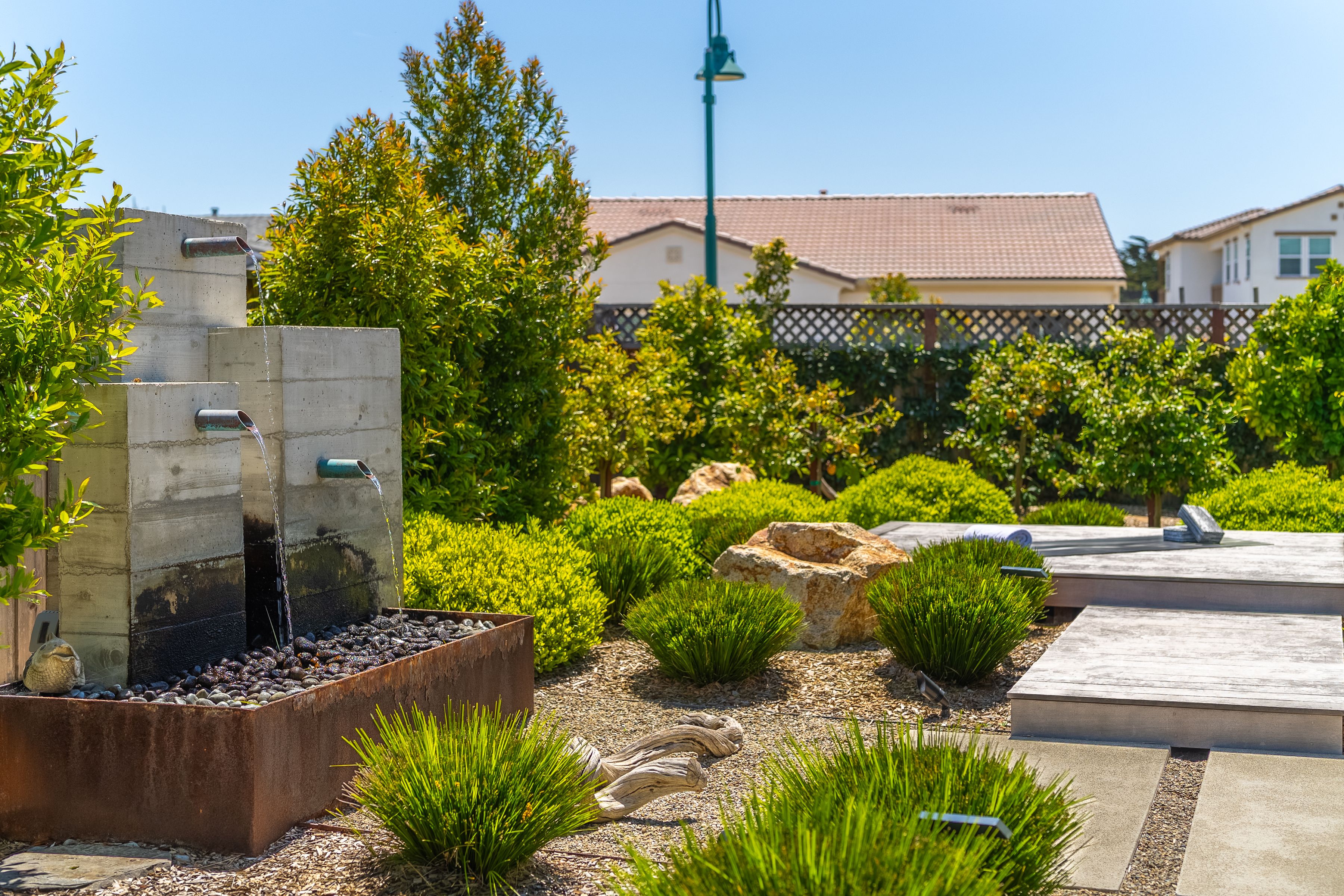  3007 Bluffs Drive - 物件實景