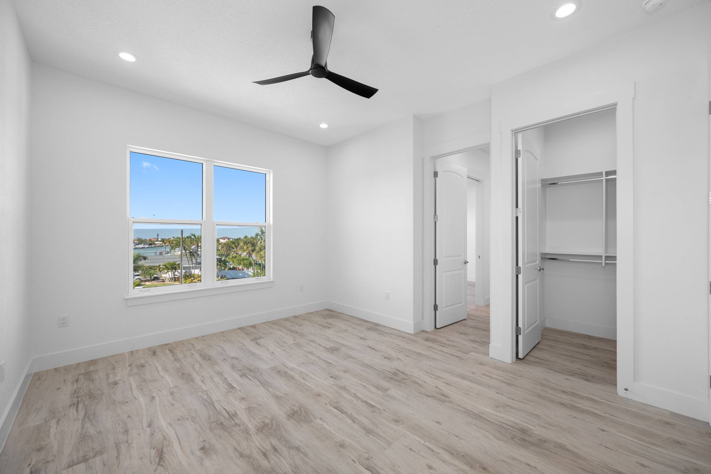 Treasure Island, Florida, 33706, United States, 6 Bedrooms Bedrooms, ,6 BathroomsBathrooms,Residential,For Sale,2032773