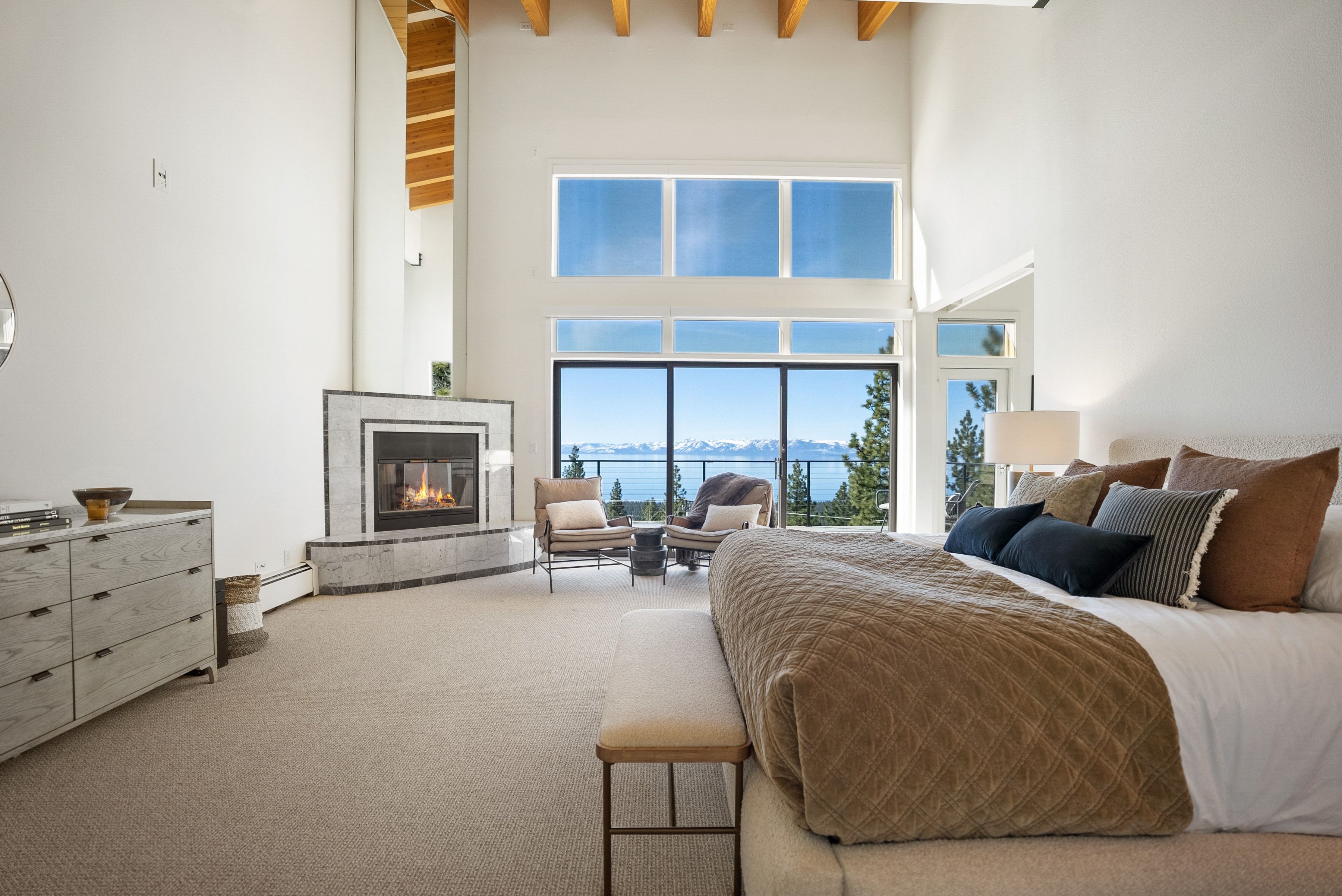  Legendary Gated Panoramic Lake View Estate - 物件實景