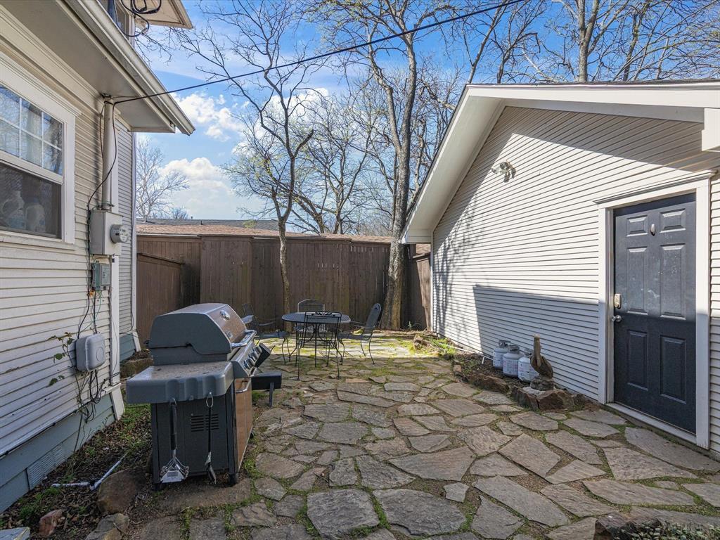 Waxahachie, Texas, 75165, United States, 5 Bedrooms Bedrooms, ,3 BathroomsBathrooms,Residential,For Sale,1983895