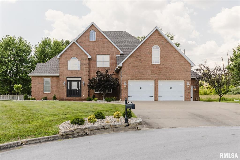 Bismarck, Illinois, 62959, United States, 5 Bedrooms Bedrooms, ,Residential,For Sale,1885319