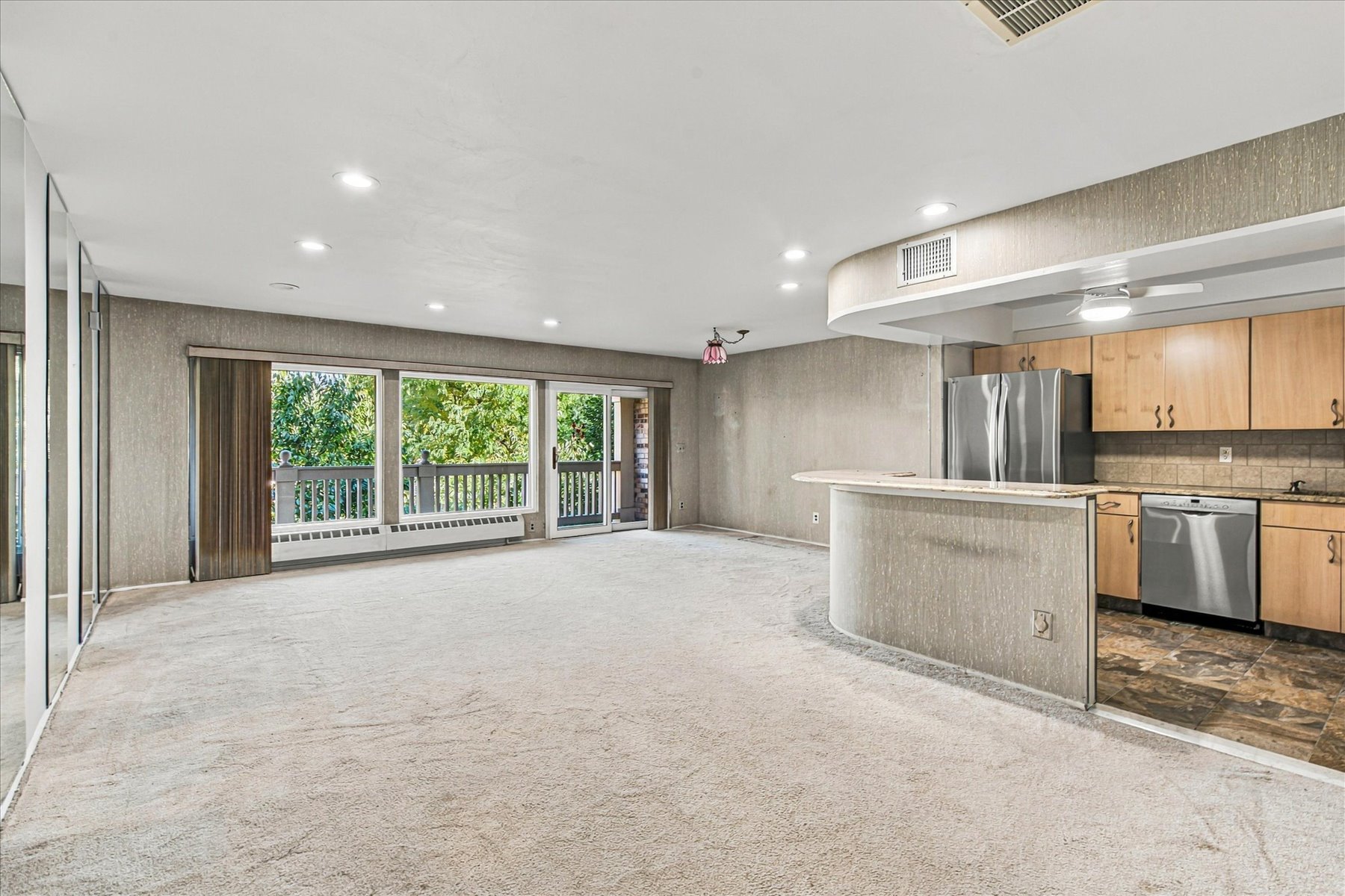  1301 Michael Court #1624, Bayside, NY, 11360 - 物件實景