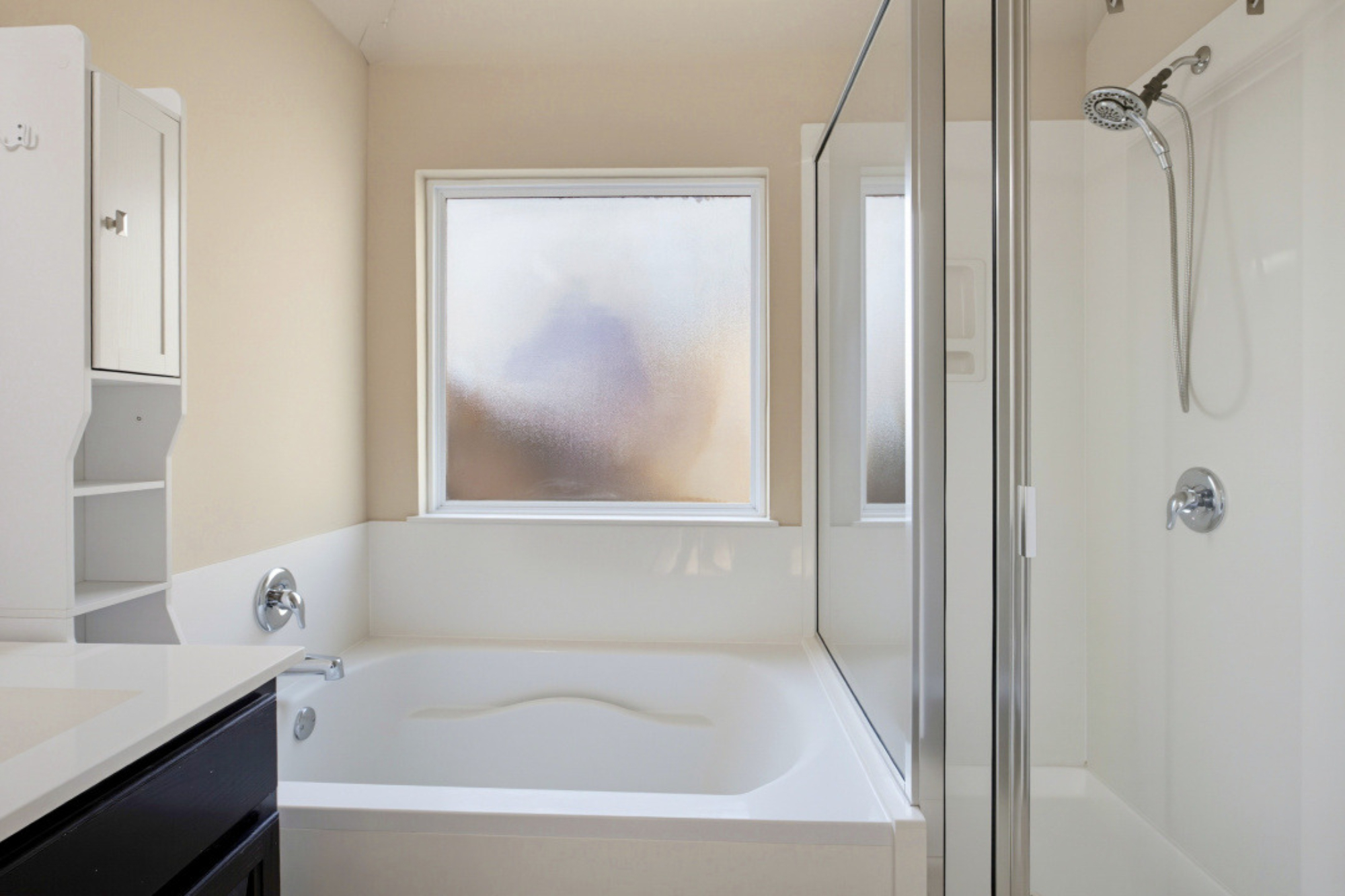  Move-In Ready & Meticulously Maintained in Fort Dessau - 物件實景