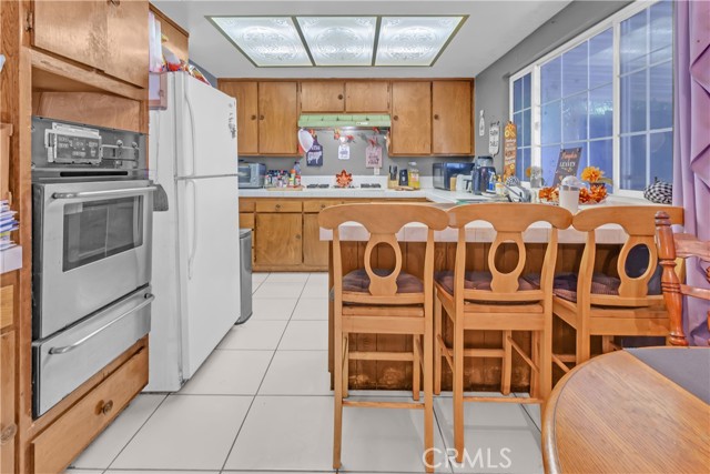 South Gate, California, 90280, United States, 4 Bedrooms Bedrooms, ,3 BathroomsBathrooms,Residential,For Sale,1937337