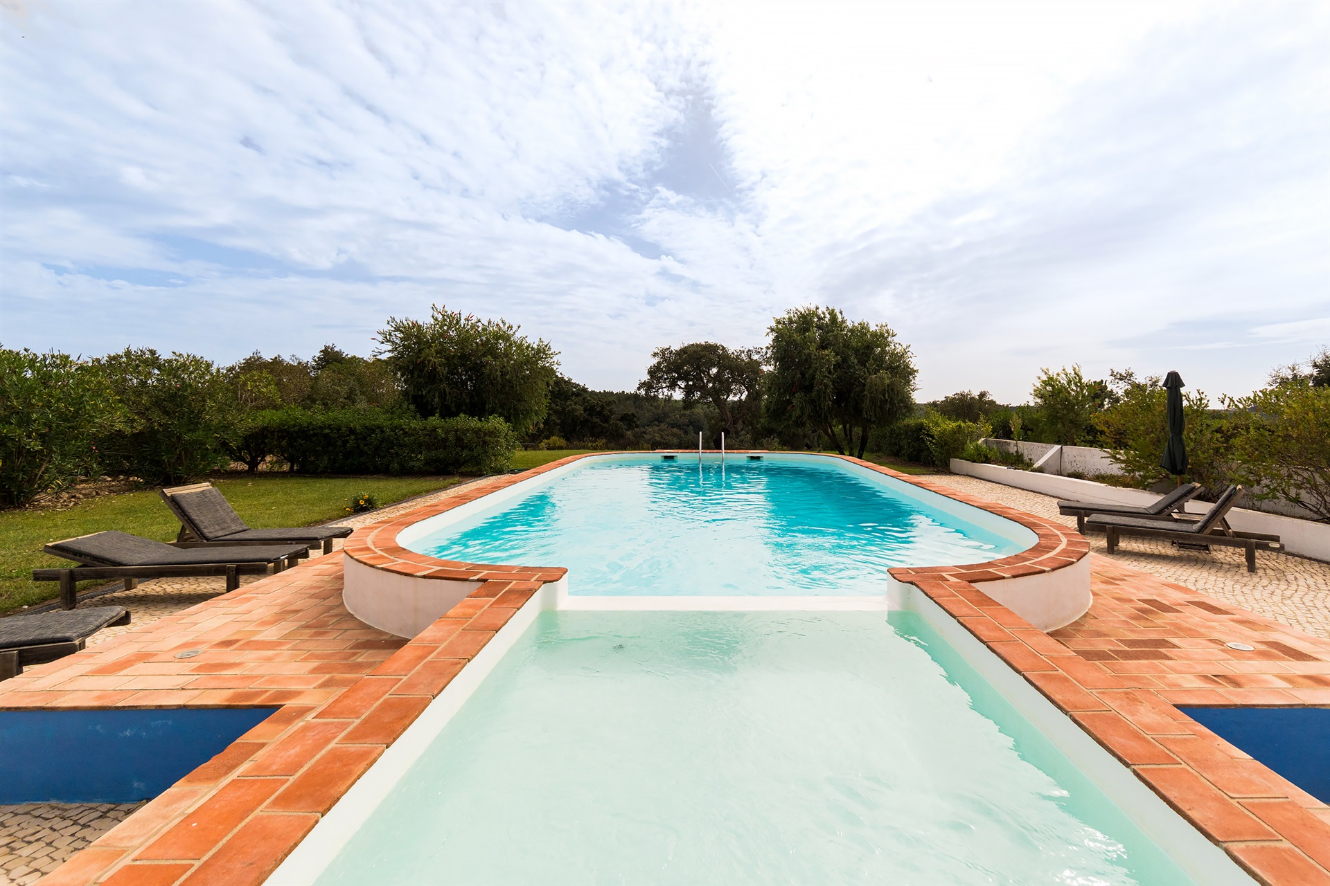 Farm, 8 bedrooms, for Sale - 物件實景