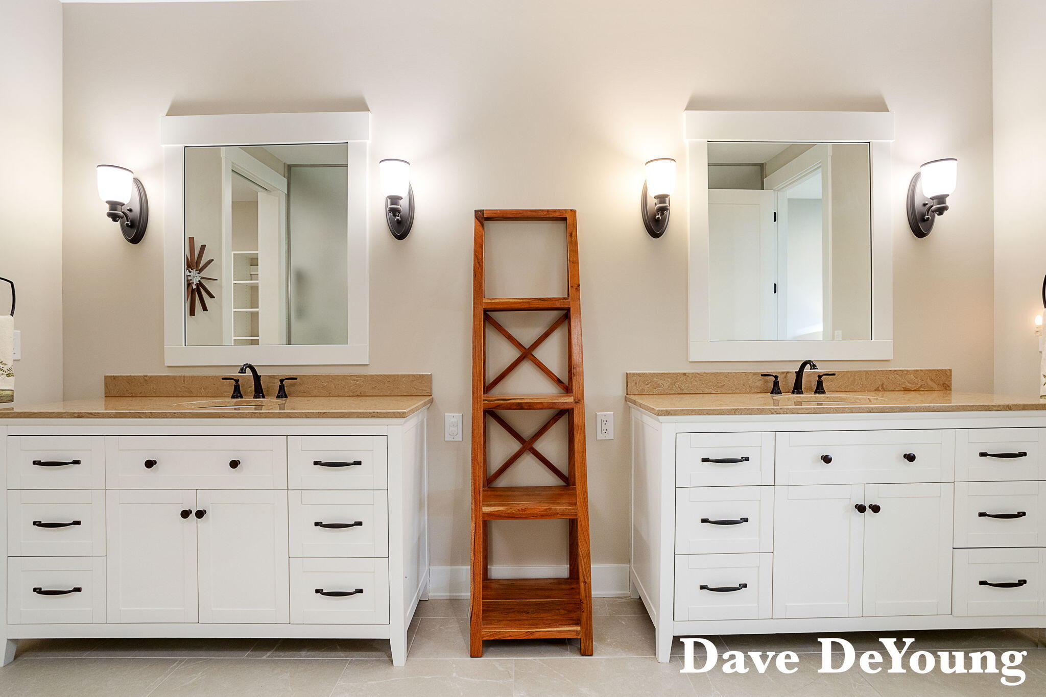 Holland, Michigan, 49424, United States, 3 Bedrooms Bedrooms, ,3 BathroomsBathrooms,Residential,For Sale,1986550