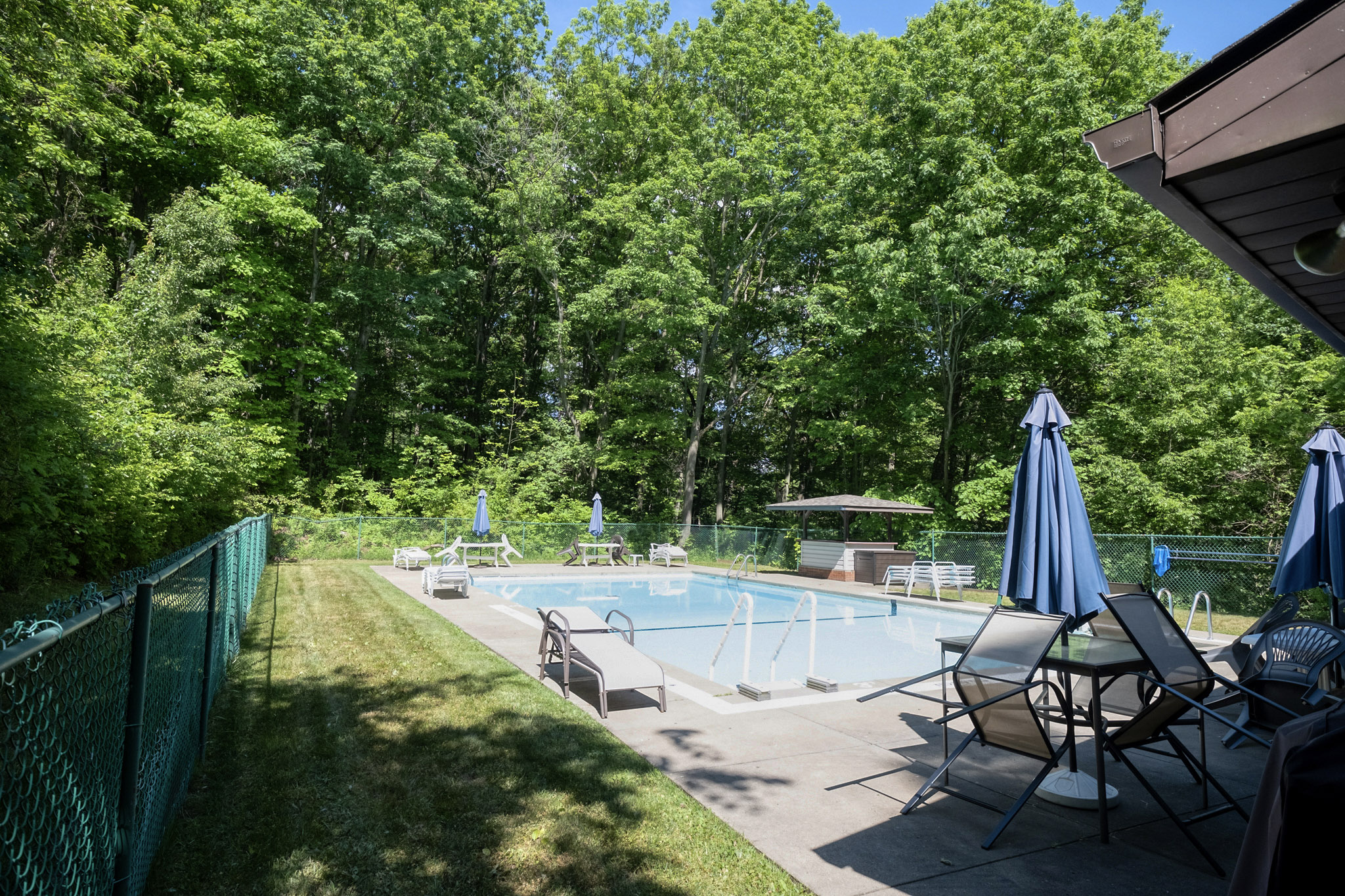 205 Springwater Court, Moon Township, PA 15108 - 物件實景