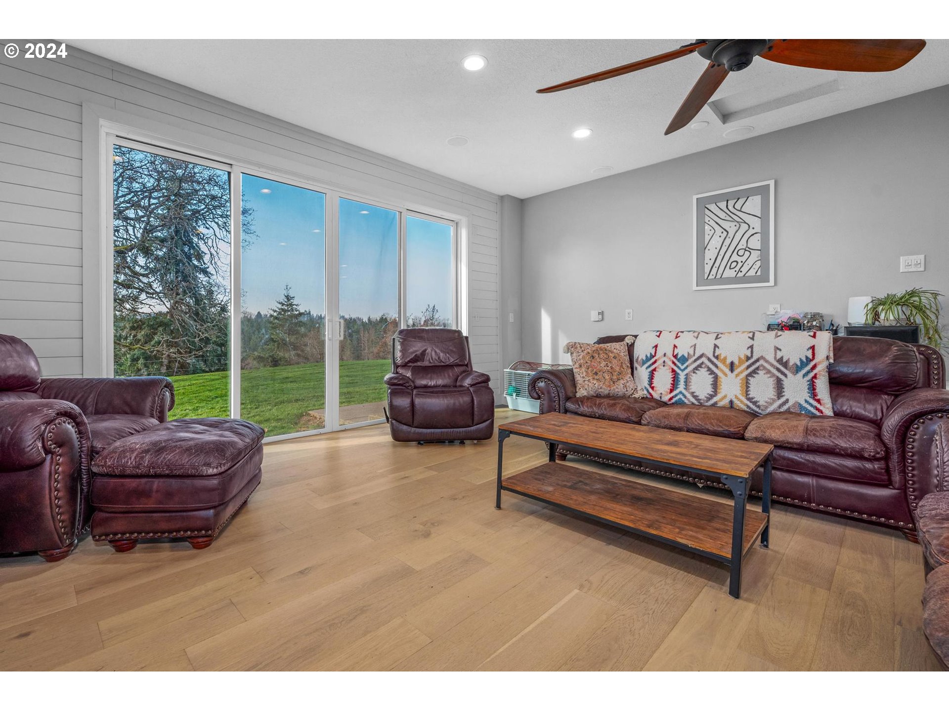 33020 S Dickey Prairie Rd, Molalla, Oregon, 97038, United States, 4 Bedrooms Bedrooms, ,3 BathroomsBathrooms,Residential,For Sale,33020 S Dickey Prairie Rd,1670604