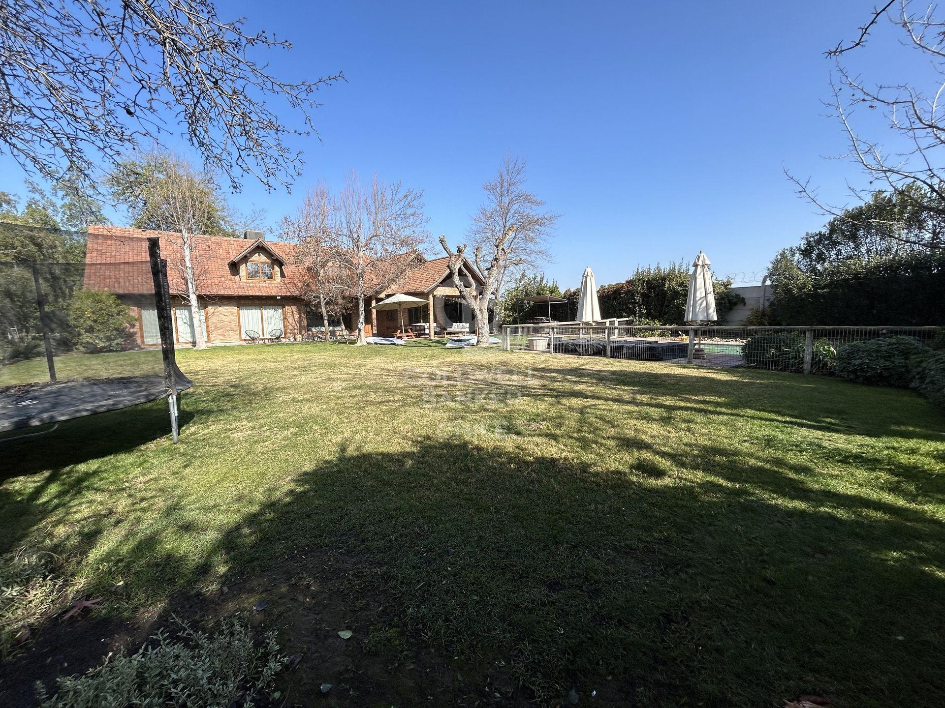 Colina, Chile, 6 Bedrooms Bedrooms, ,5 BathroomsBathrooms,Residential,For Sale,1955226