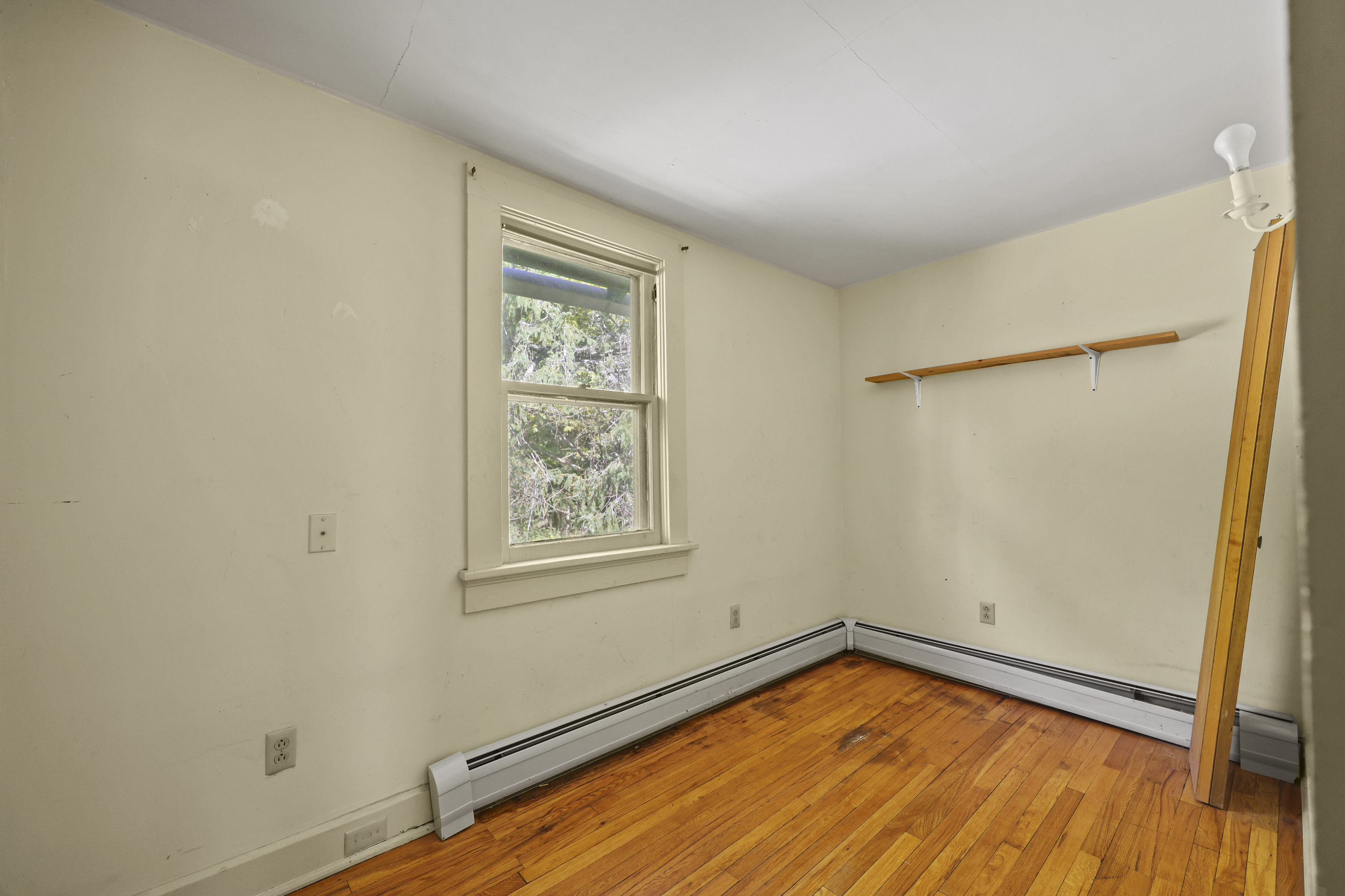  CHARMING STOCKBRIDGE 4-BED HOME AWAITS YOUR VISION - 物件實景