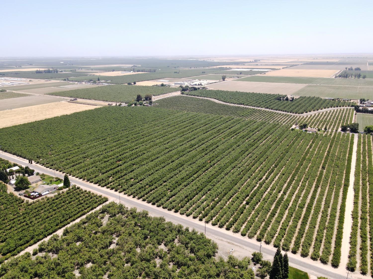 Livingston, California, 95334, United States, 4 Bedrooms Bedrooms, ,3 BathroomsBathrooms,Residential,For Sale,1975641