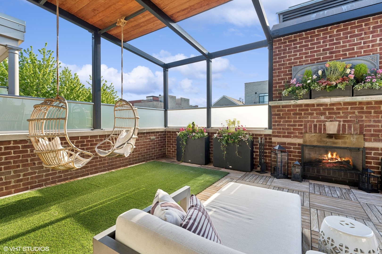 3830 N Wayne Avenue, Chicago, Illinois, 60613, United States, 6 Bedrooms Bedrooms, ,6 BathroomsBathrooms,Residential,For Sale,3830 N Wayne Avenue,1628817