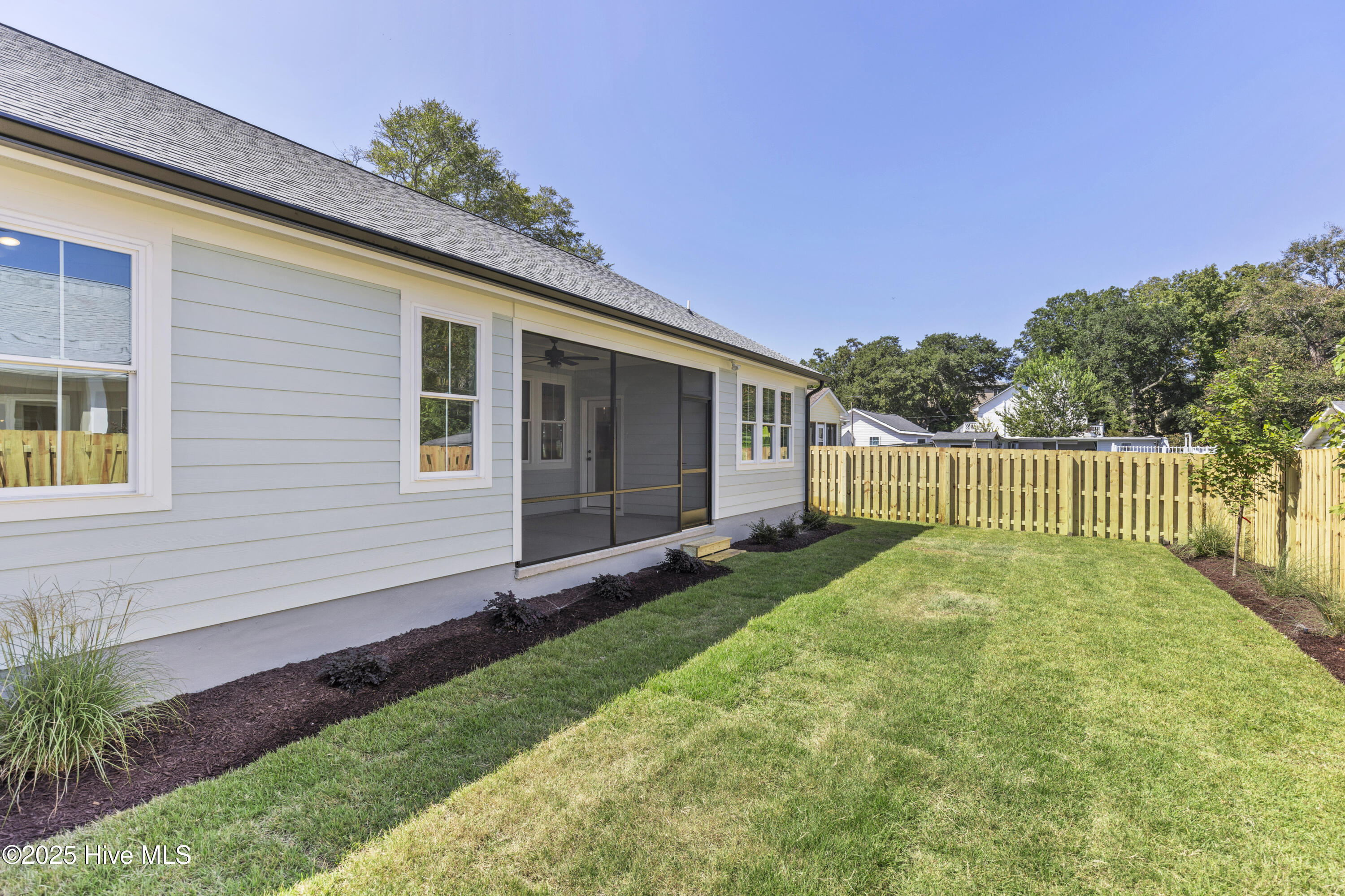 Carolina Beach, North Carolina, 28428, United States, 3 Bedrooms Bedrooms, ,2 BathroomsBathrooms,Residential,For Sale,1992087