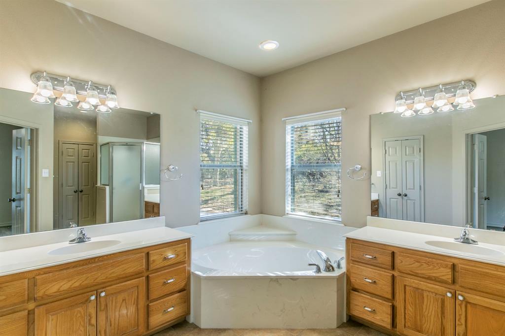 Cedar Hill, Texas, 75104, United States, 3 Bedrooms Bedrooms, ,2 BathroomsBathrooms,Residential,For Sale,2002451