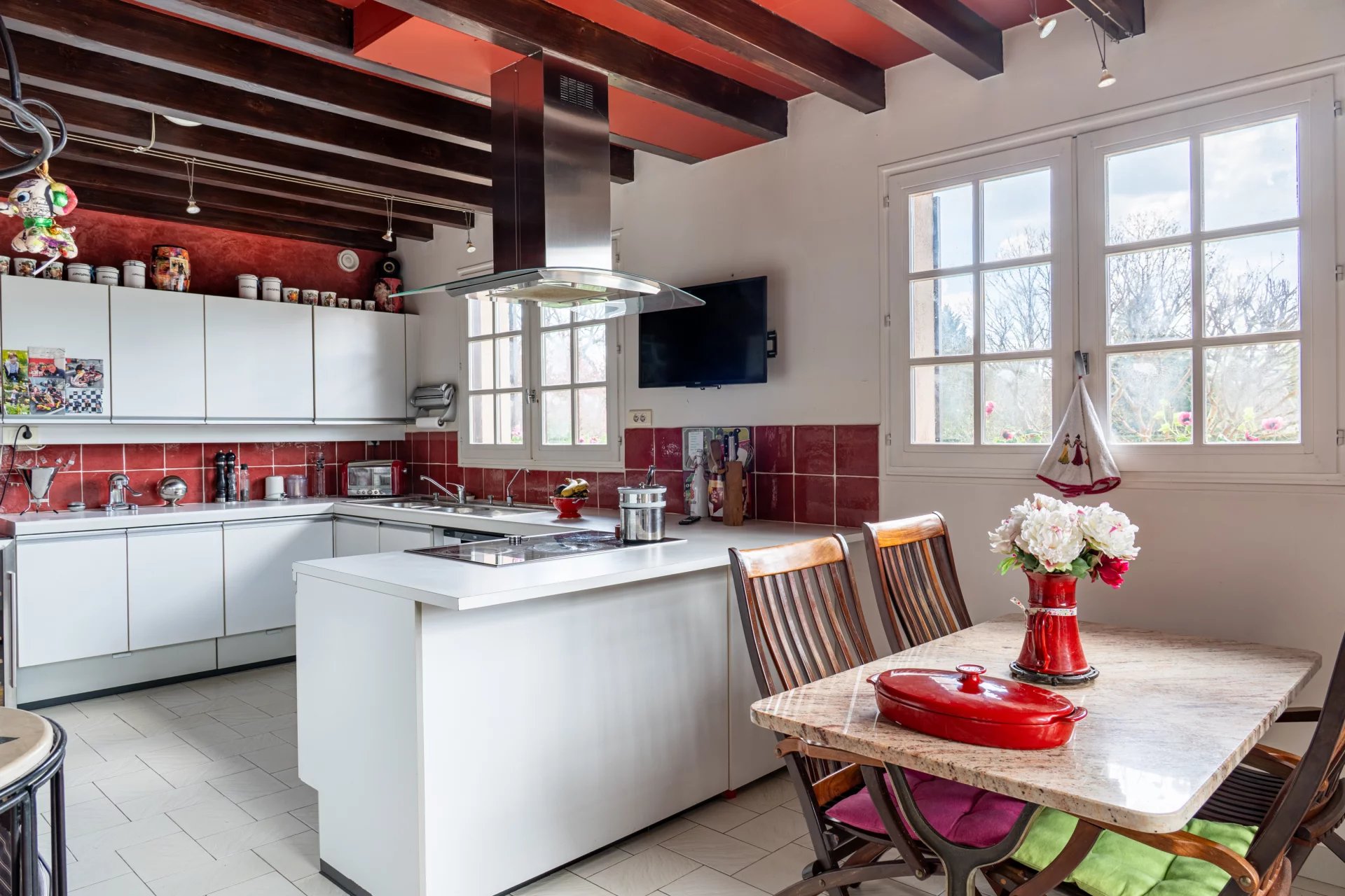 Charbonnières-les-Bains, Auvergne-Rhône-Alpes, 69260, FR, 4 Bedrooms Bedrooms, ,4 BathroomsBathrooms,Residential,For Sale,1994591