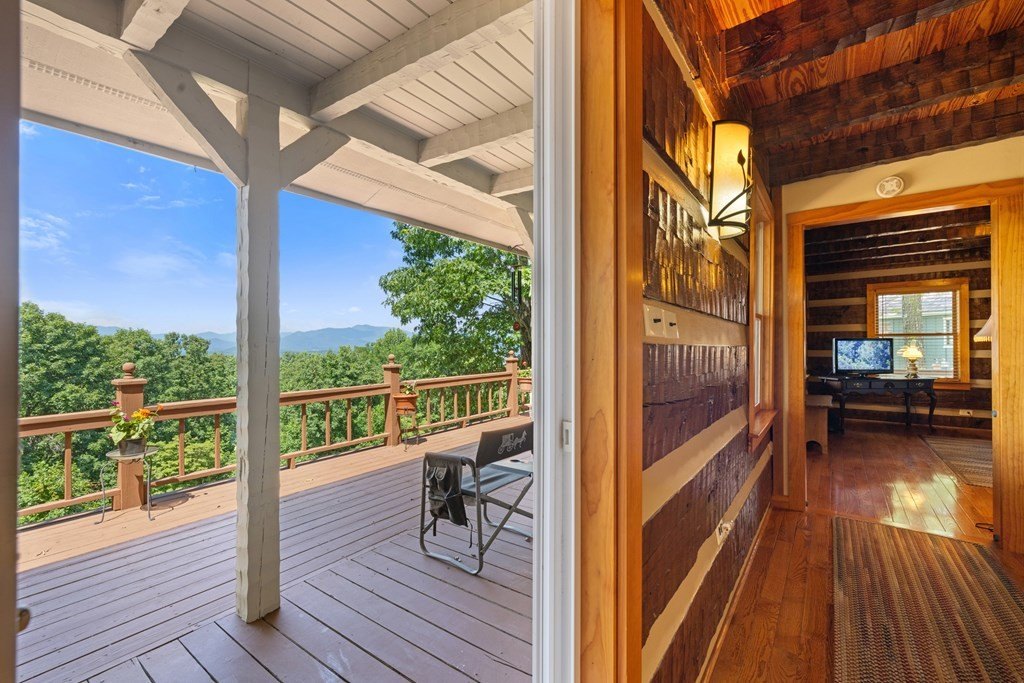 Hiawassee, Georgia, 30546, United States, 3 Bedrooms Bedrooms, ,3 BathroomsBathrooms,Residential,For Sale,1880461