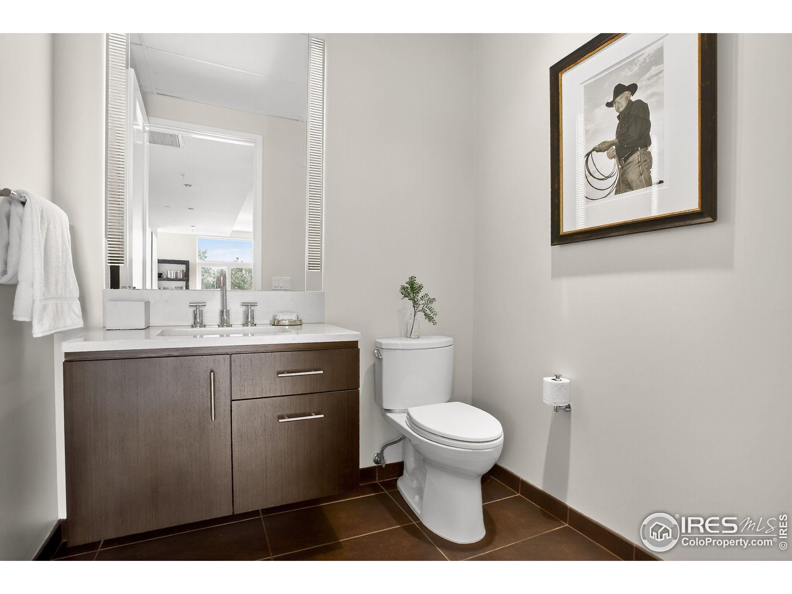 Boulder, Colorado, 80302, United States, 1 Bedroom Bedrooms, ,2 BathroomsBathrooms,Residential,For Sale,1942298