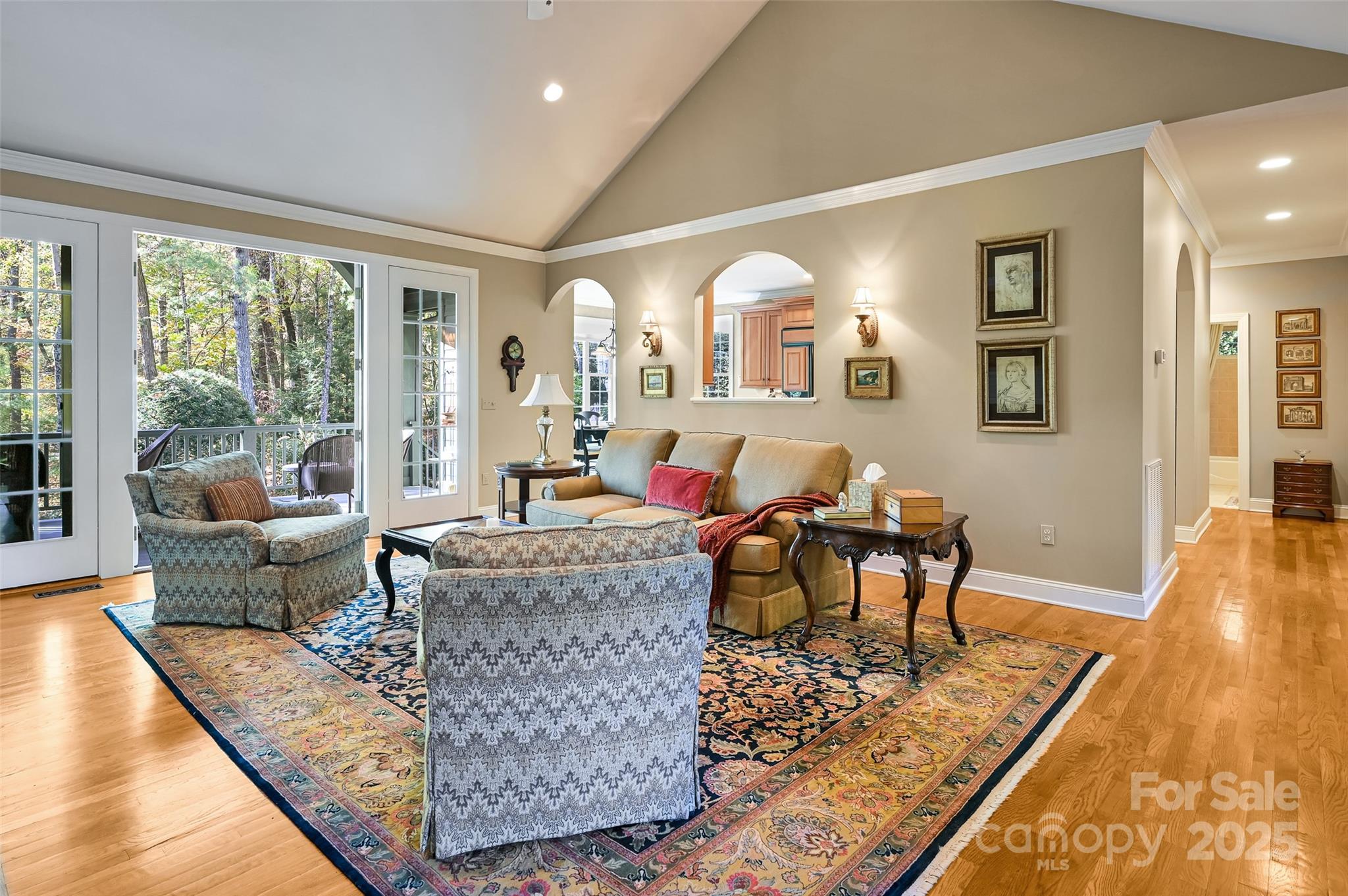 Hendersonville, North Carolina, 28739, United States, 4 Bedrooms Bedrooms, ,3 BathroomsBathrooms,Residential,For Sale,1992050