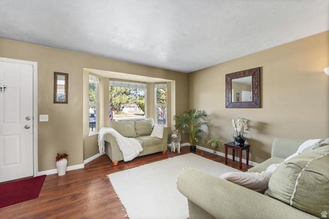 Stansbury Park, Utah, 84074, United States, 4 Bedrooms Bedrooms, ,3 BathroomsBathrooms,Residential,For Sale,2005364