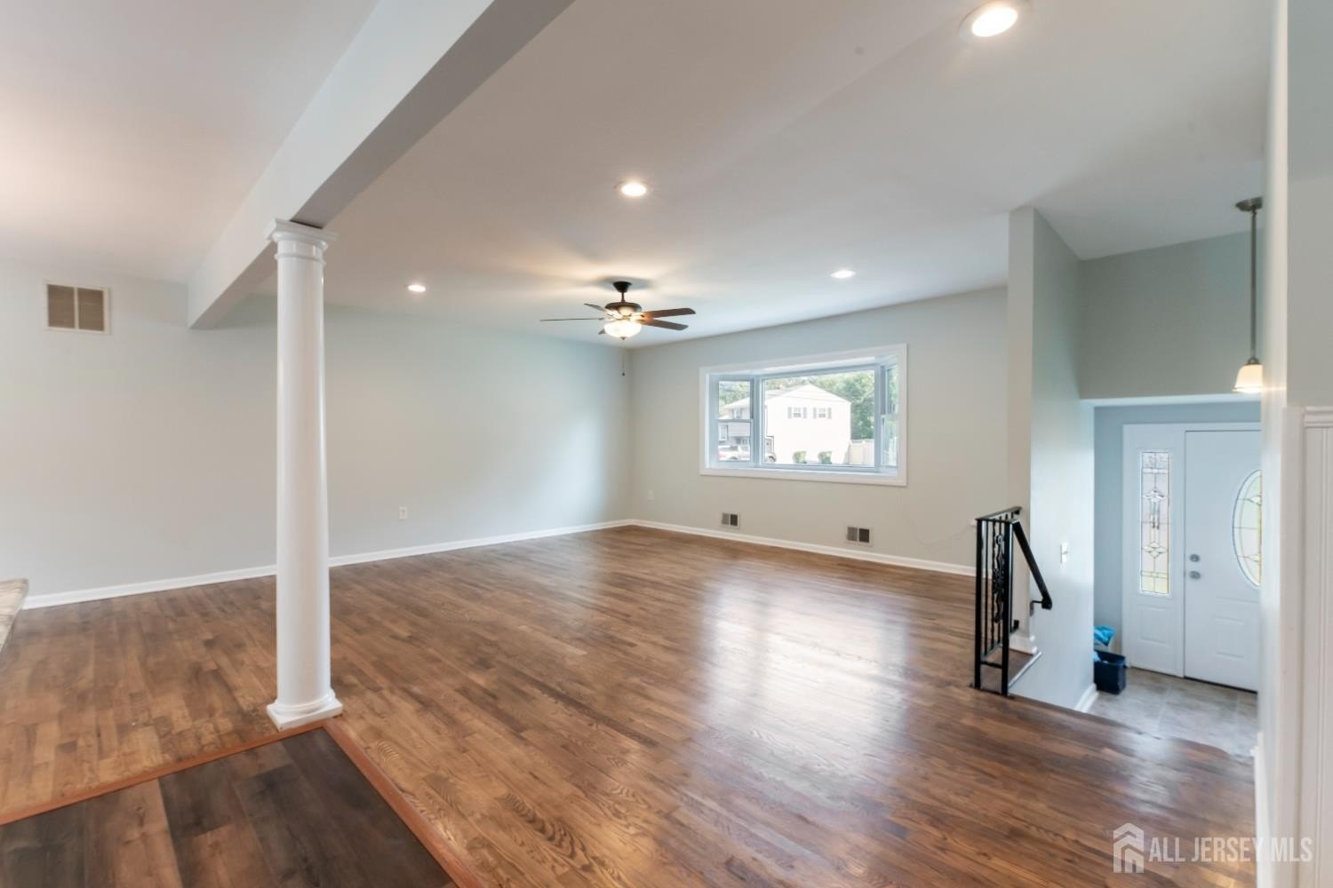 Edison, New Jersey, 08817, United States, 4 Bedrooms Bedrooms, ,2 BathroomsBathrooms,Residential,For Sale,1900843