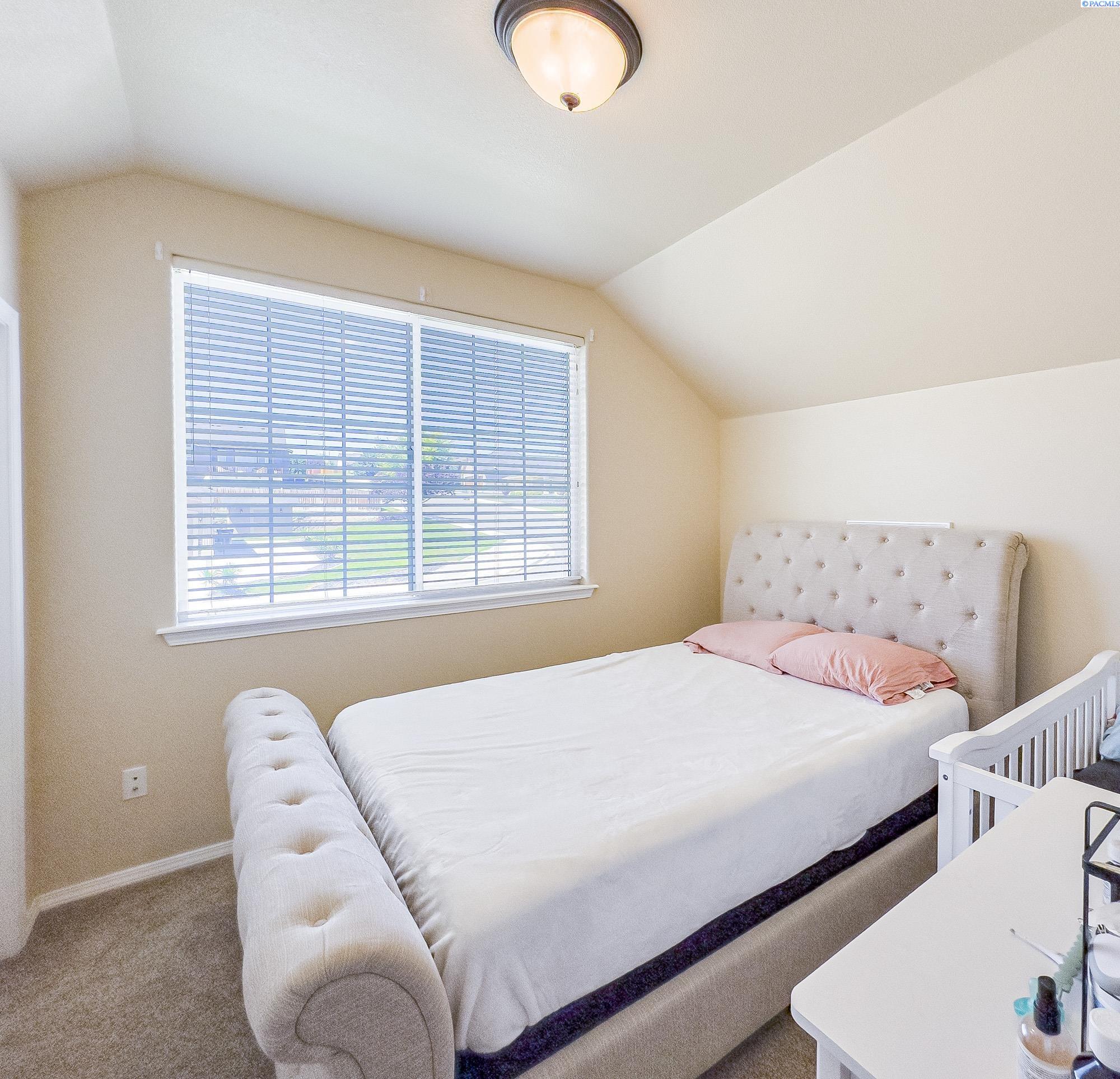 Pasco, Washington, 99301, United States, 4 Bedrooms Bedrooms, ,2 BathroomsBathrooms,Residential,For Sale,1826907