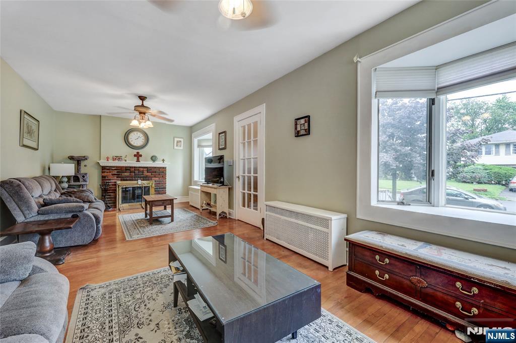 Fair Lawn, New Jersey, 07410, United States, 3 Bedrooms Bedrooms, ,3 BathroomsBathrooms,Residential,For Sale,1992145