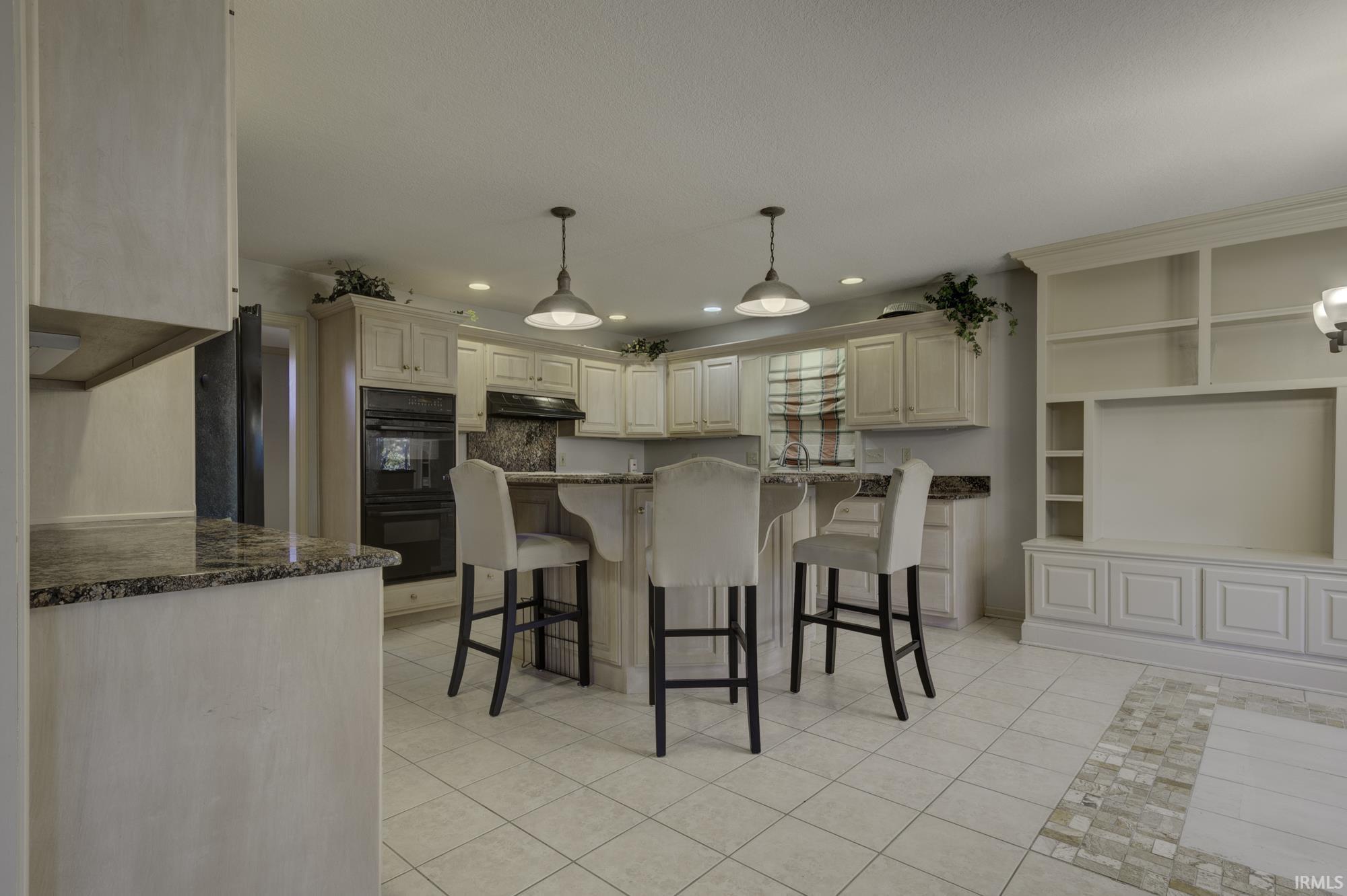 Fort Wayne, Indiana, 46845-2201, United States, 3 Bedrooms Bedrooms, ,4 BathroomsBathrooms,Residential,For Sale,1981888