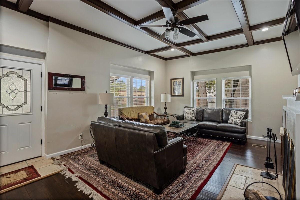 Sherman, Texas, 75090, United States, 5 Bedrooms Bedrooms, ,2 BathroomsBathrooms,Residential,For Sale,1937977