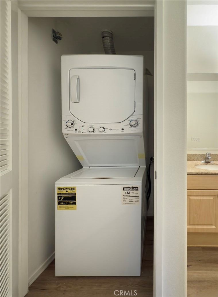 Irvine, California, 92612, United States, 1 Bedroom Bedrooms, ,1 BathroomBathrooms,Residential,For Sale,1906598