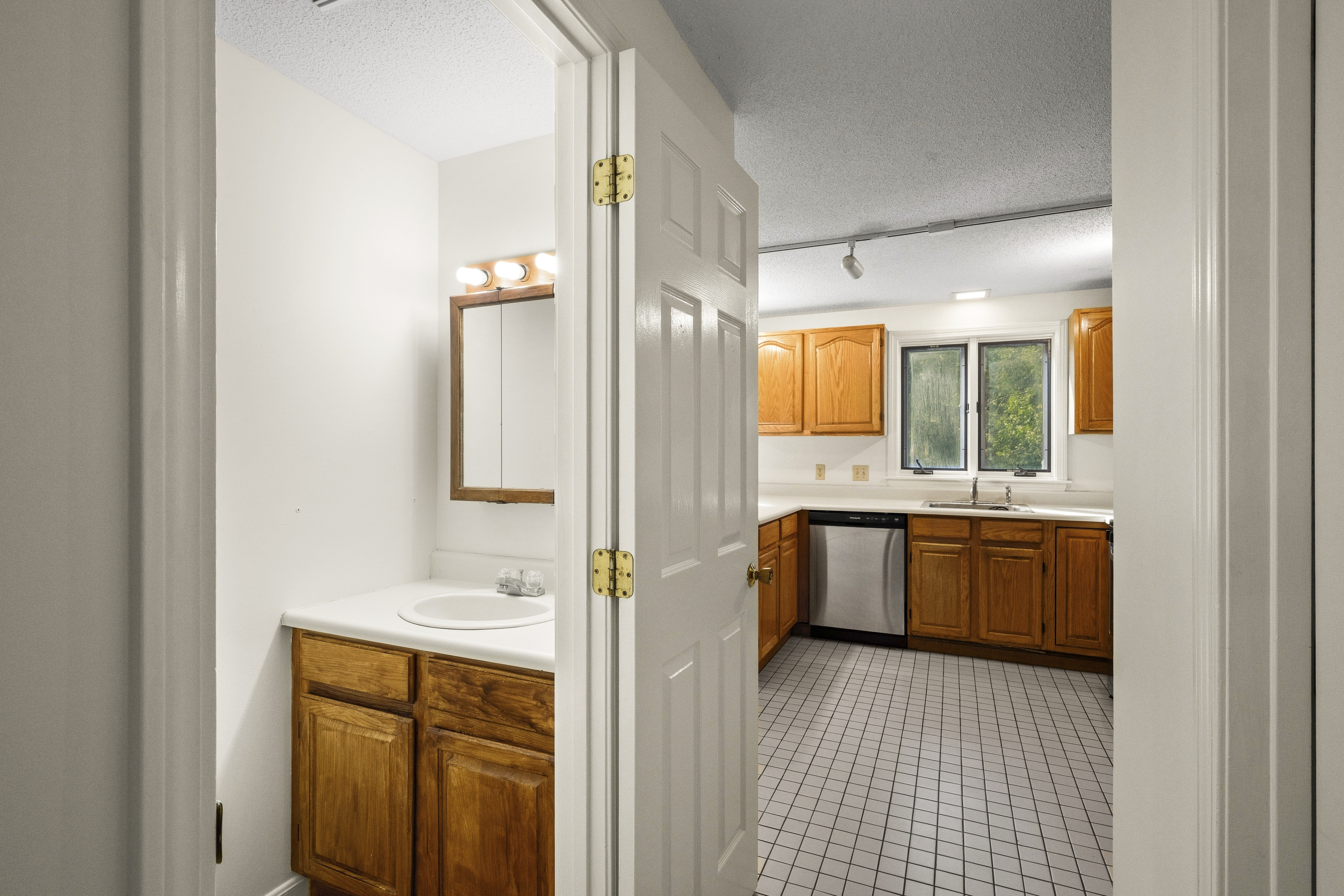  55 Littleton Road, Ayer, MA 01432 - 物件實景