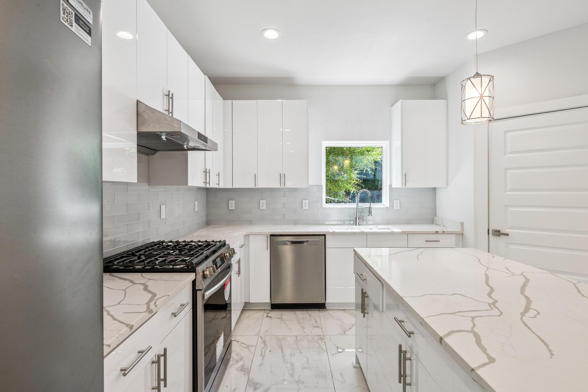 Niceville, Florida, 32578, United States, 5 Bedrooms Bedrooms, ,4 BathroomsBathrooms,Residential,For Sale,2009314