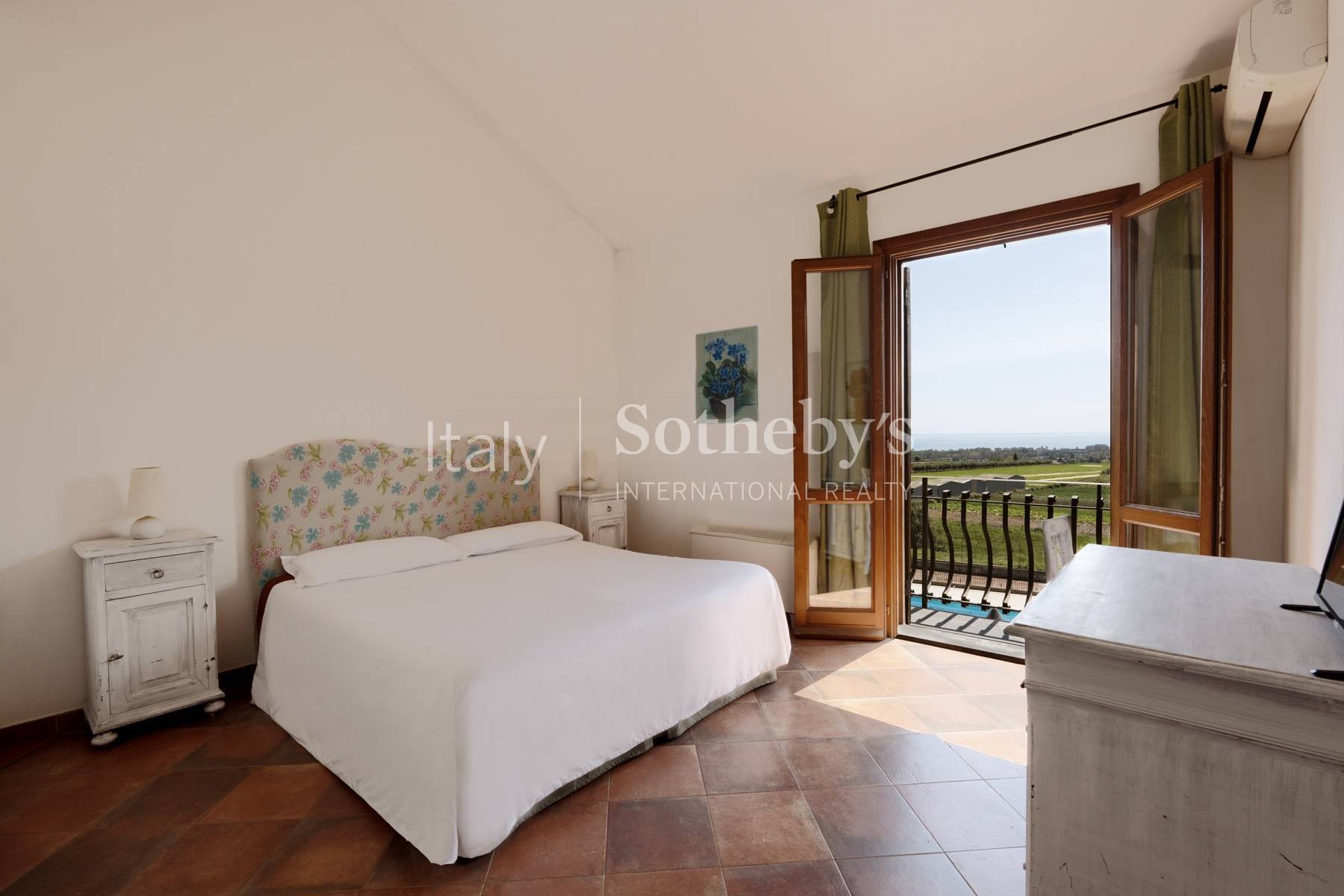  Prestigious property nestled between Mount Etna and the sea - 物件實景