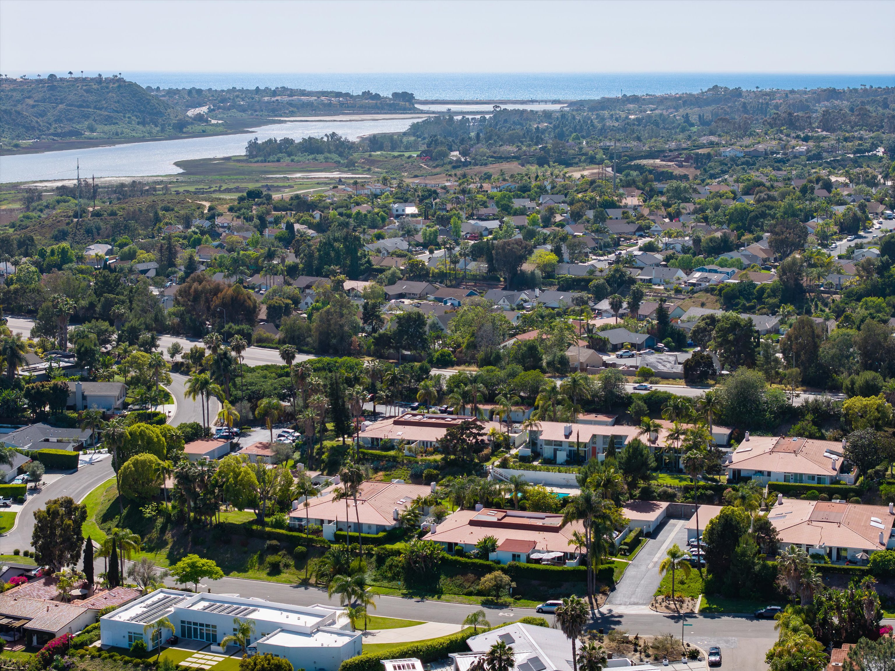  7115 Estrella De Mar Rd Unit B, Carlsbad, CA 92009 - 物件實景