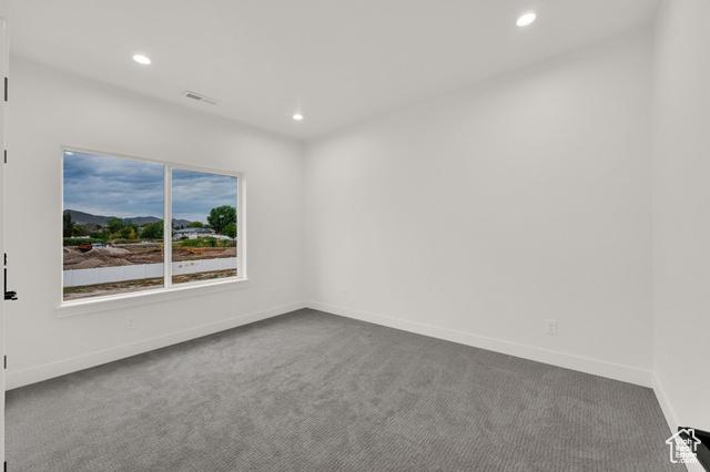 Riverton, Utah, 84065, United States, 7 Bedrooms Bedrooms, ,4 BathroomsBathrooms,Residential,For Sale,1977037