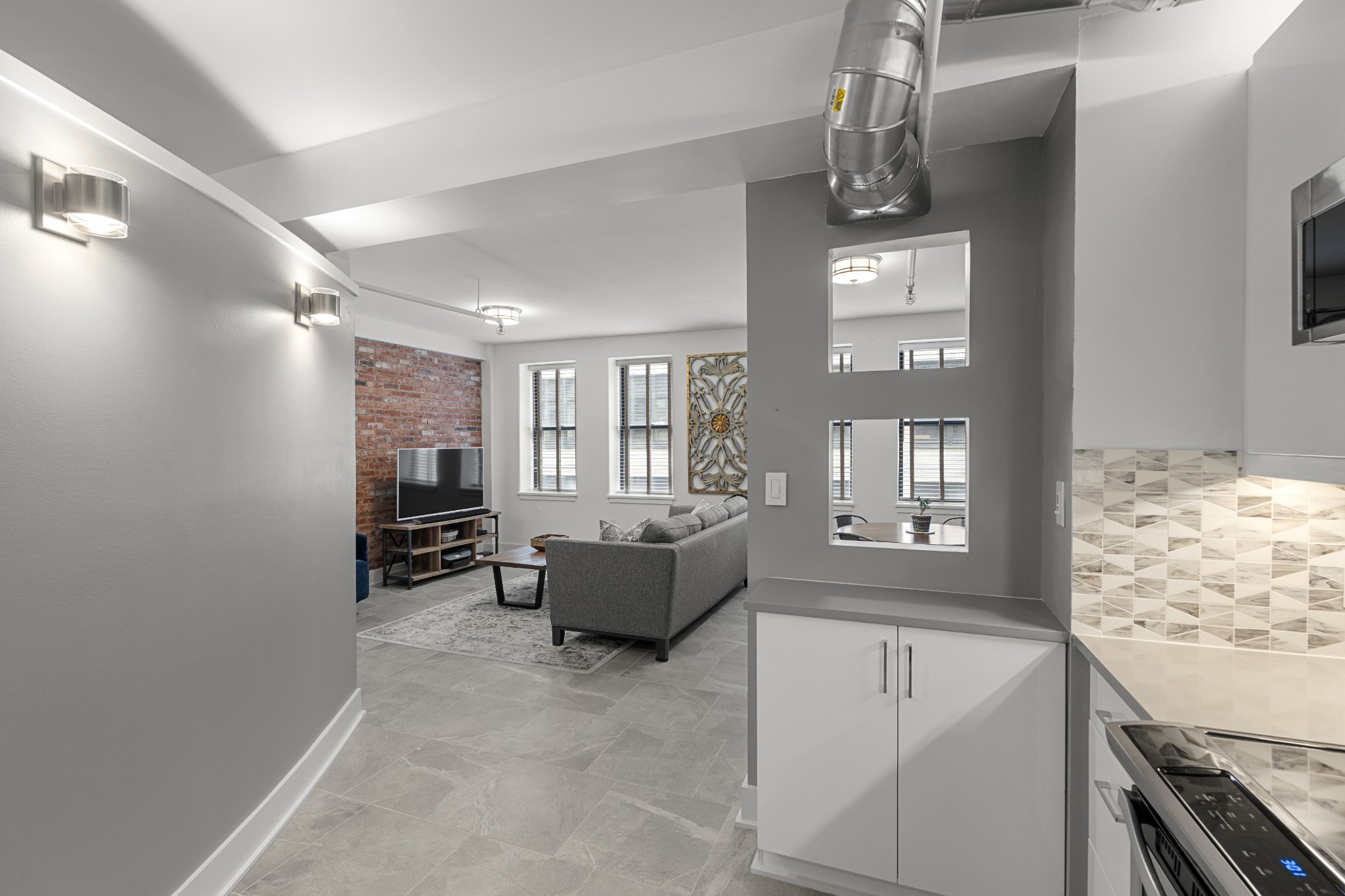  700 Church St Unit #305, Nashville, TN, 37203 - 物件實景