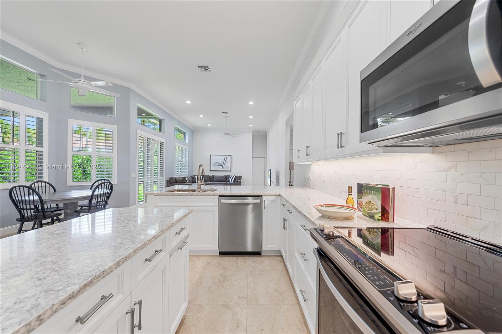 Weston, Florida, 33327, United States, 4 Bedrooms Bedrooms, ,4 BathroomsBathrooms,Residential,For Sale,1900918