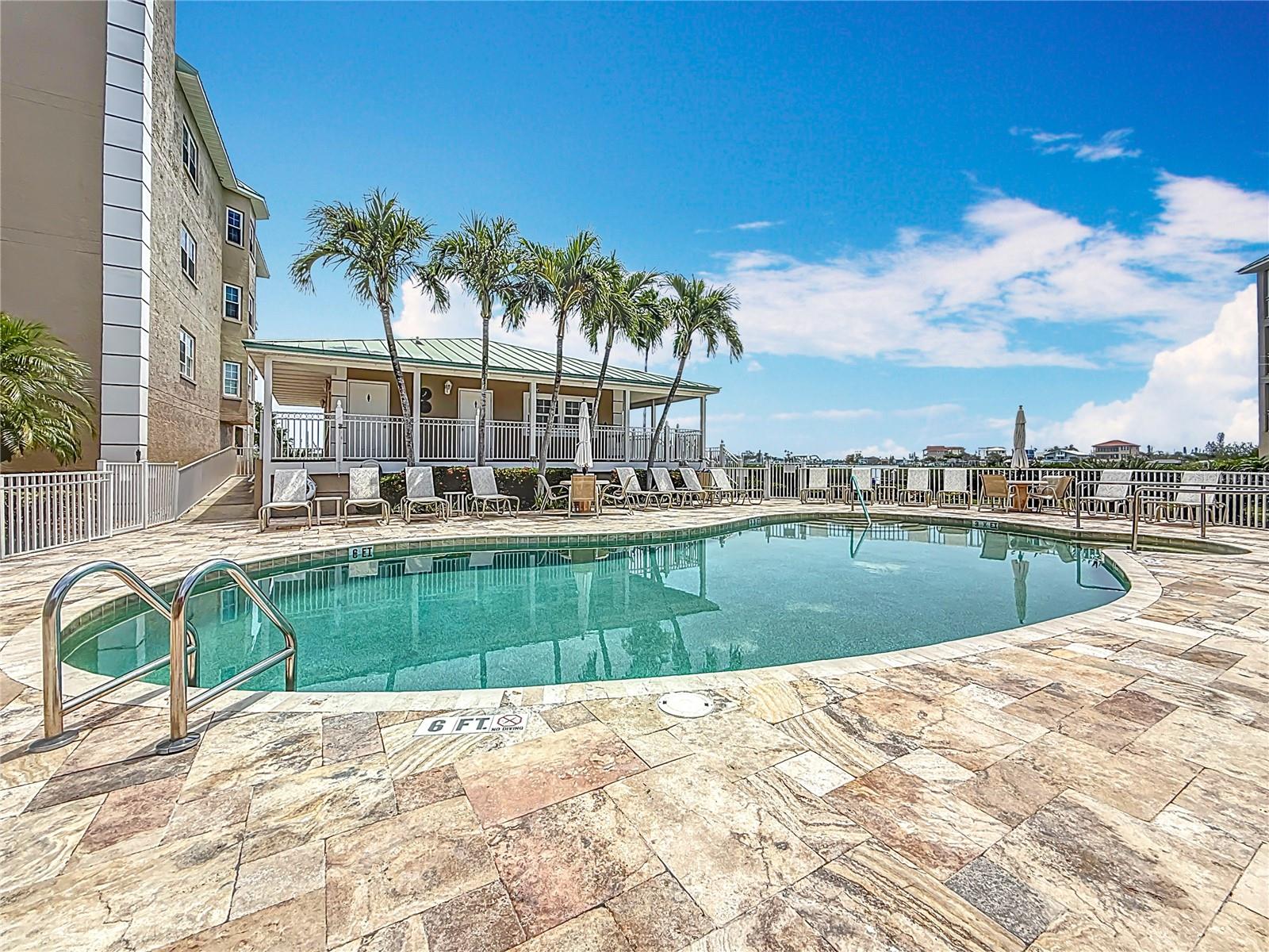 Madeira Beach, Florida, 33708, United States, 2 Bedrooms Bedrooms, ,2 BathroomsBathrooms,Residential,For Sale,1981210