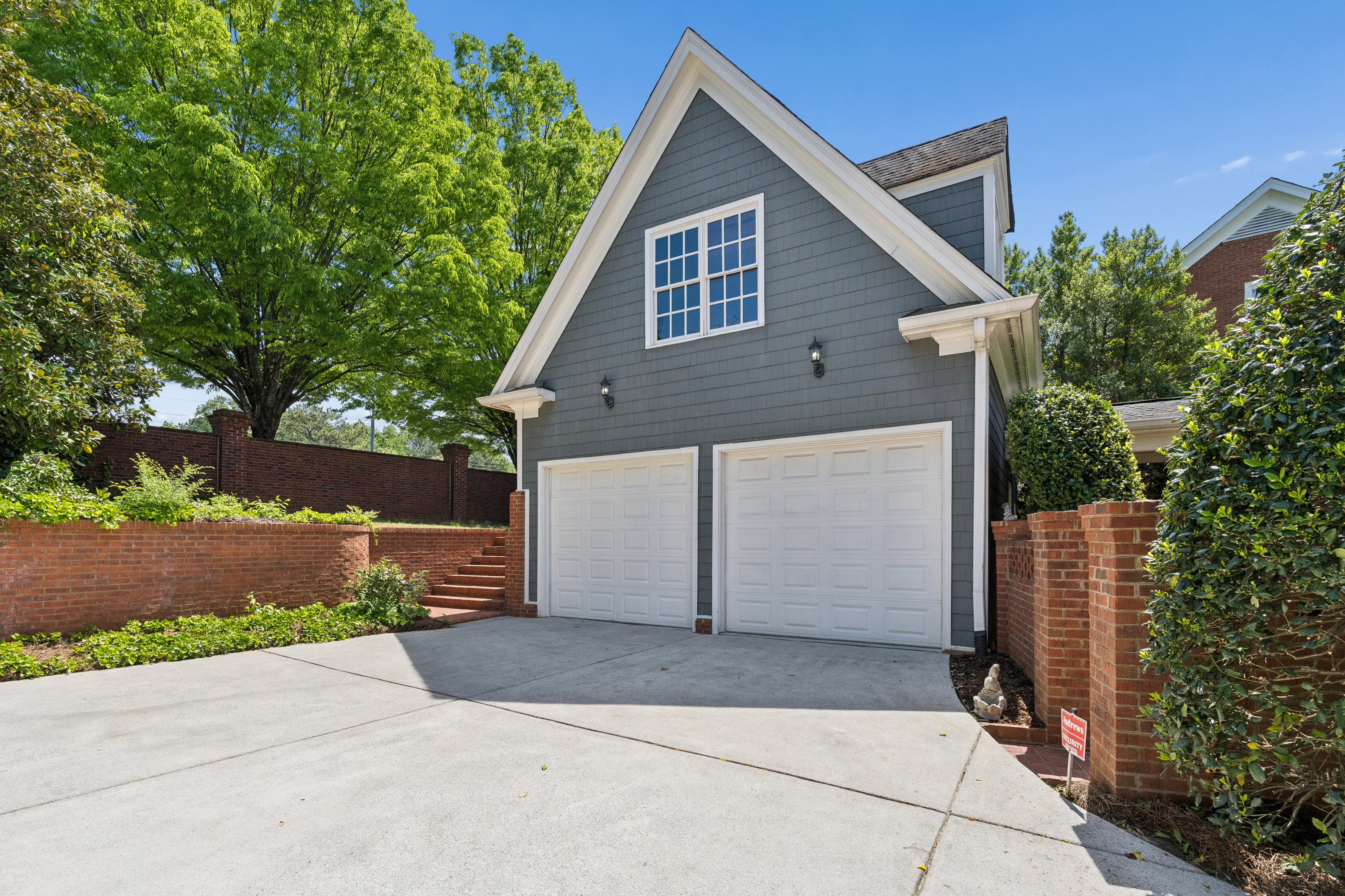 Traditional Cedar Shingle Beauty - 物件實景