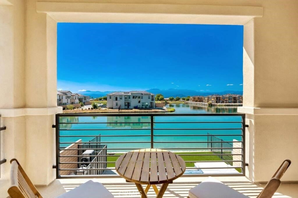 Indio, California, 92203, United States, 4 Bedrooms Bedrooms, ,5 BathroomsBathrooms,Residential,For Sale,1998481