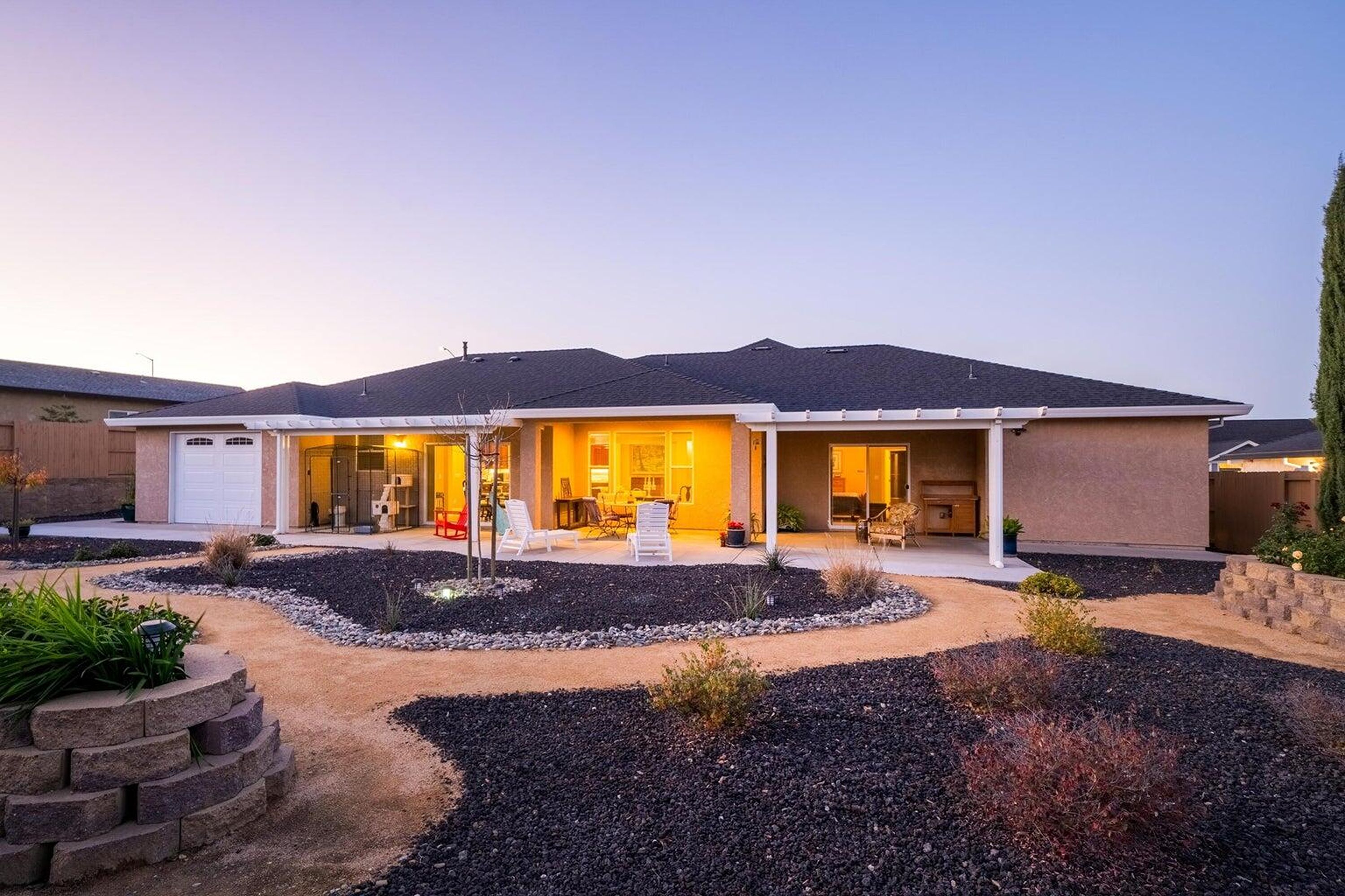  Beautiful Home In Highland Park Subdivision of Redding - 物件實景