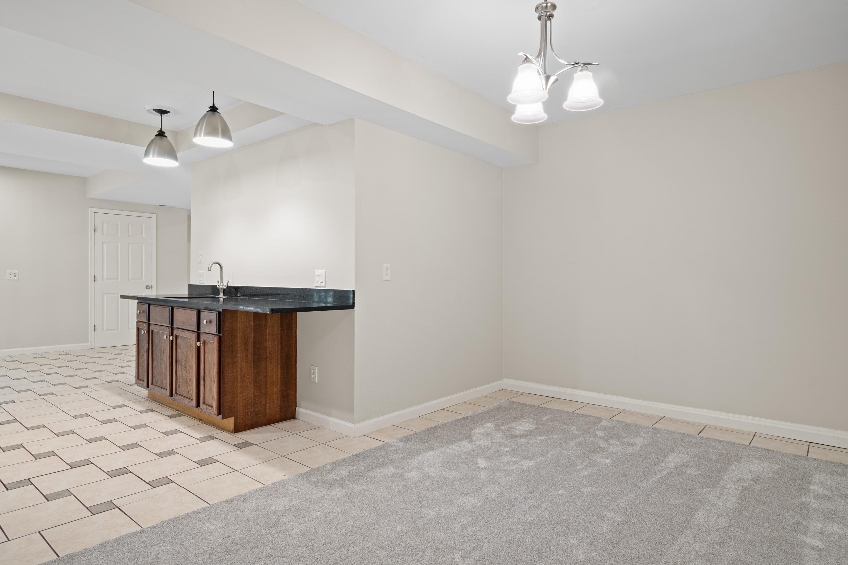 Blacksburg, Virginia, 24060, United States, 3 Bedrooms Bedrooms, ,4 BathroomsBathrooms,Residential,For Sale,1961376